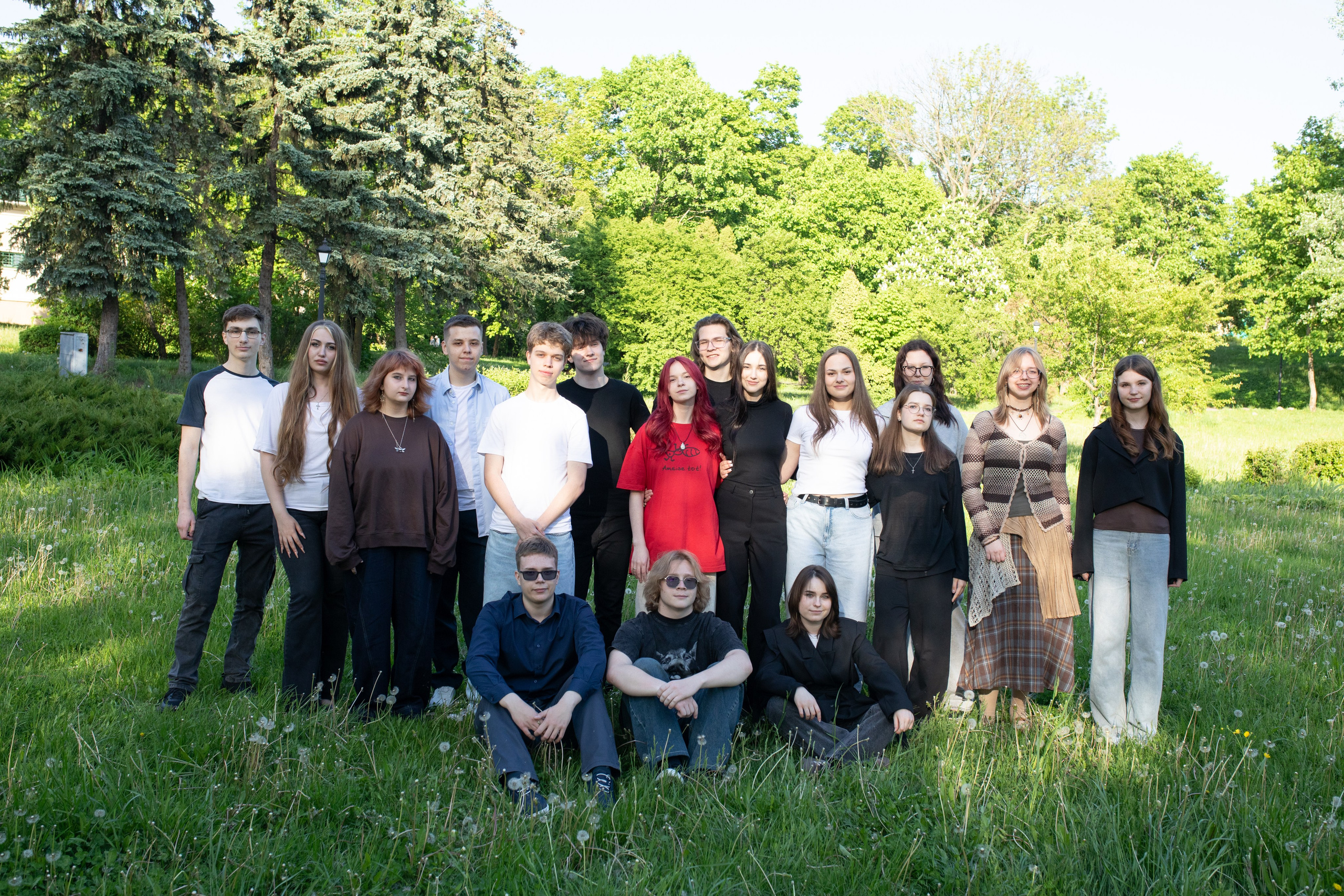19/05/26 Лошицкий. Выпускные альбомы Cardsi