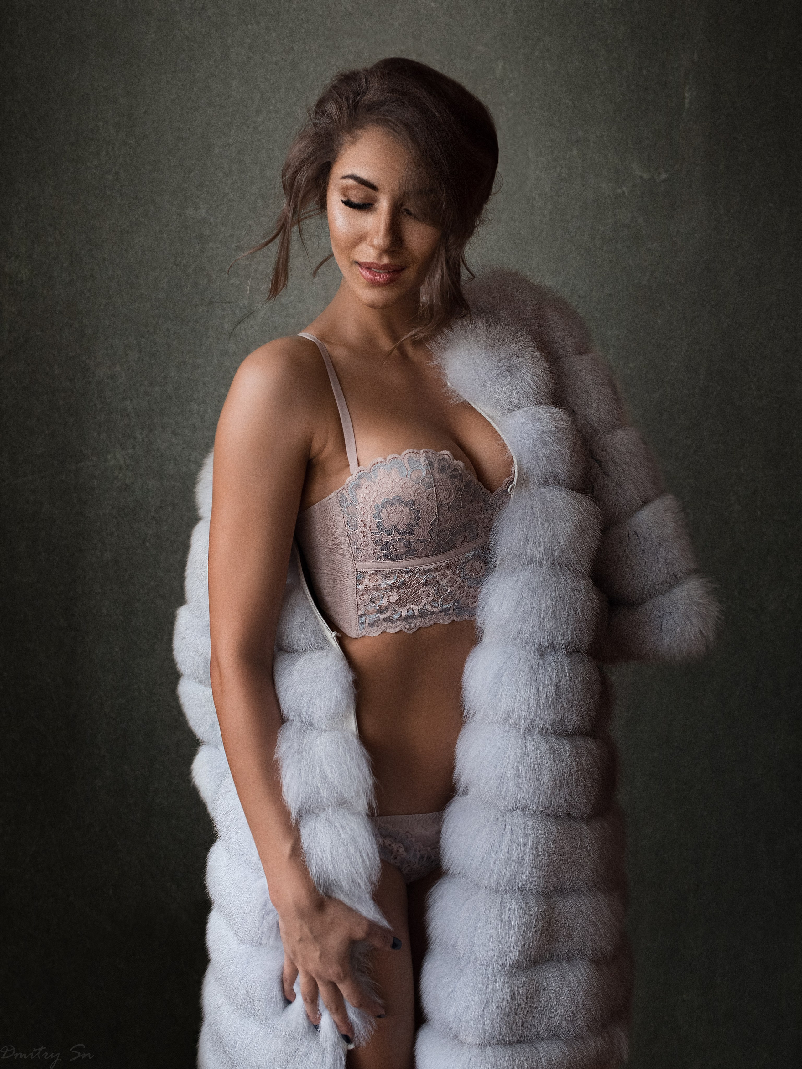 Фотосет у окна с Дарьей для «себя»