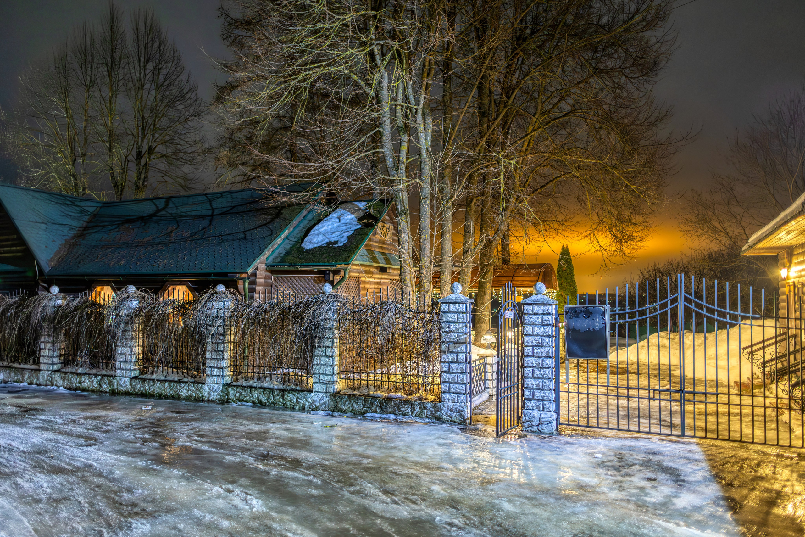 Вечерний Боровск. 1000 куполов России, фотопроект Вадима Квятковского и Надежды Ельцовой