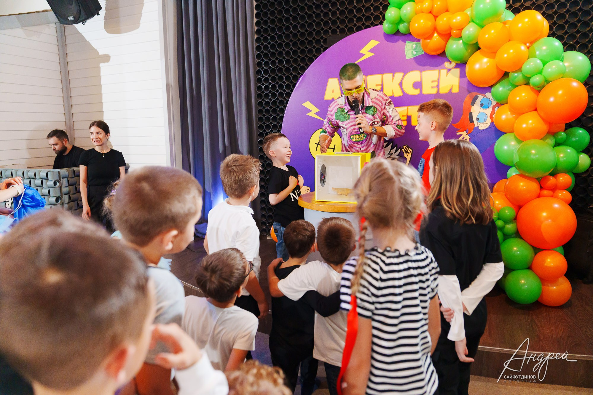 День Рождения Лёши. Лофт «Стрелка». Свадебный и семейный фотограф в Ростове-на-Дону. Андрей Сайфутдинов