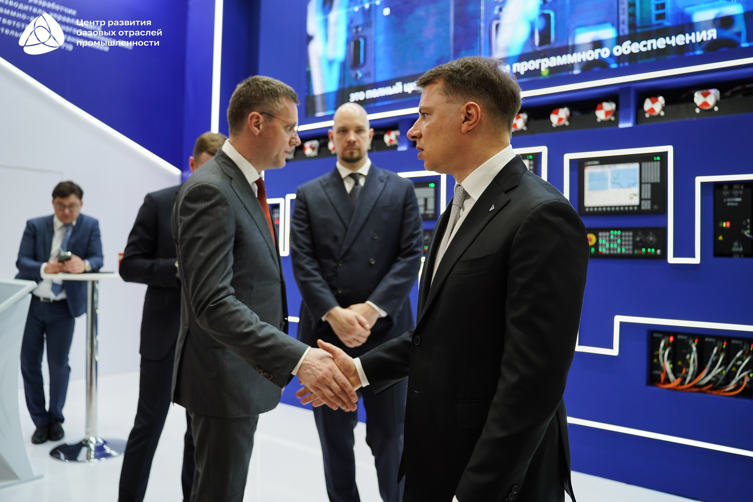 ЭКСПОЦЕНТР Алиханов. Фотограф