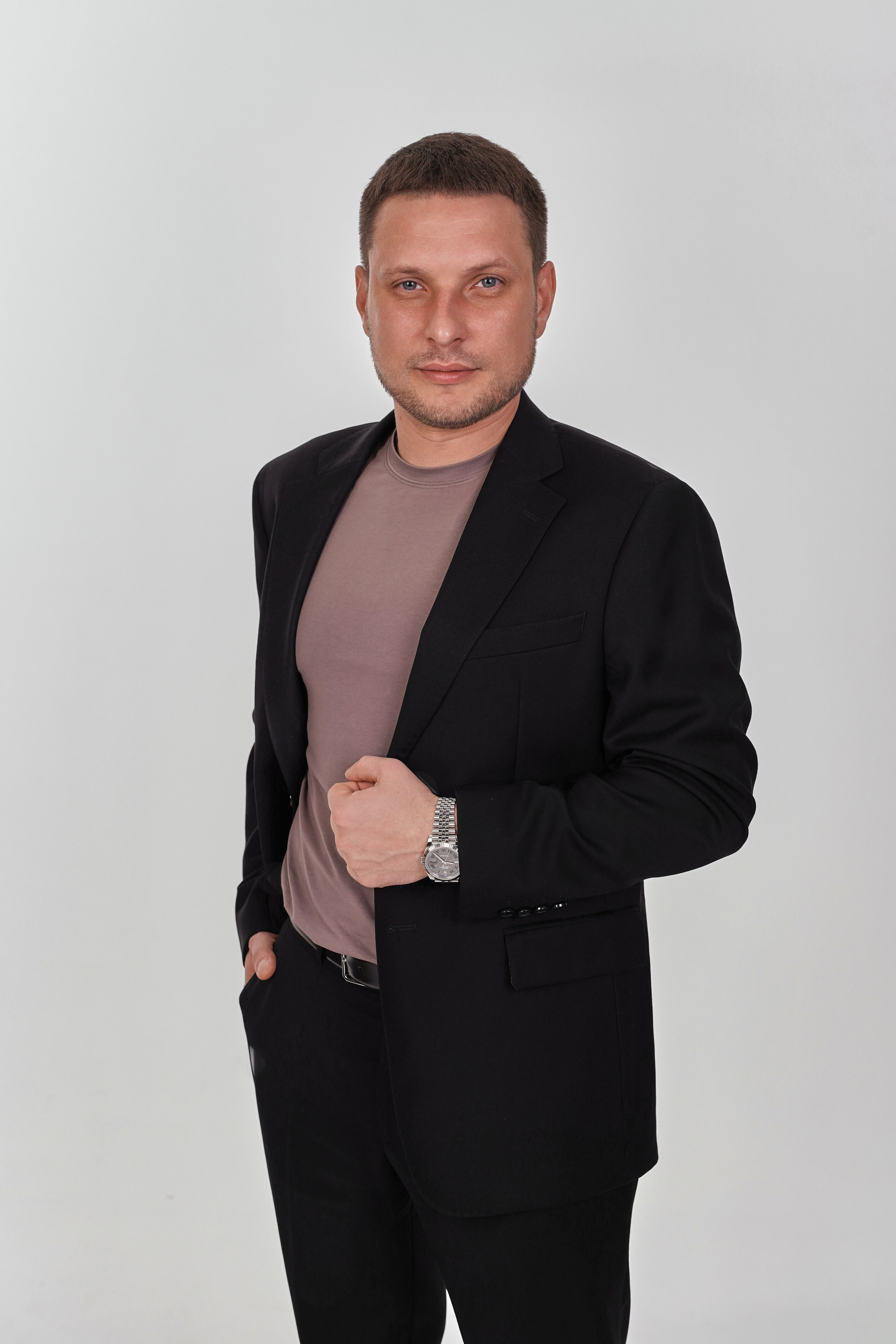 LEO COMPANY. Фотограф