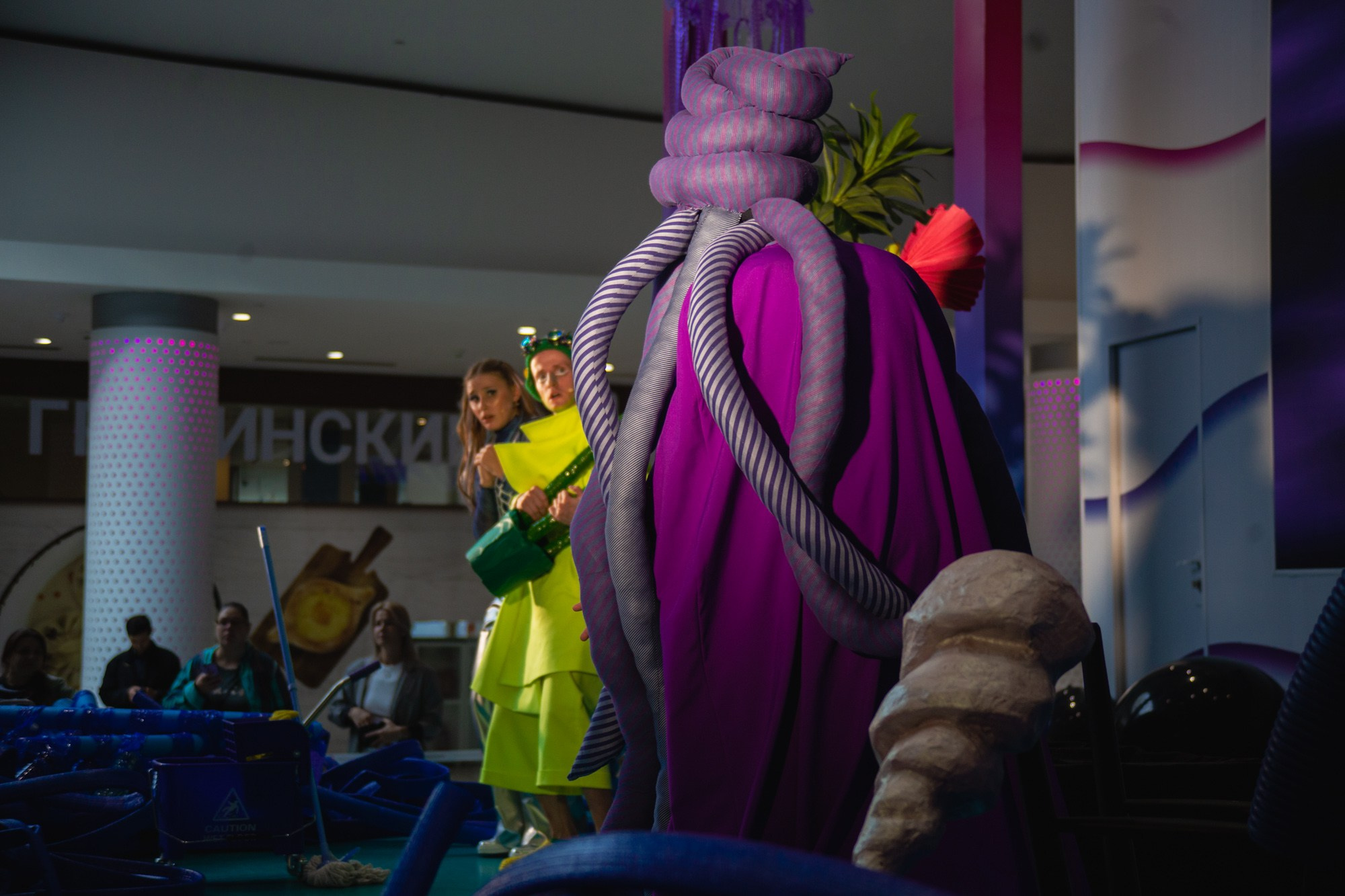 Сказка в ТЦ Океания. Репортажный и концертный фотограф в Москве Анастасия Осень