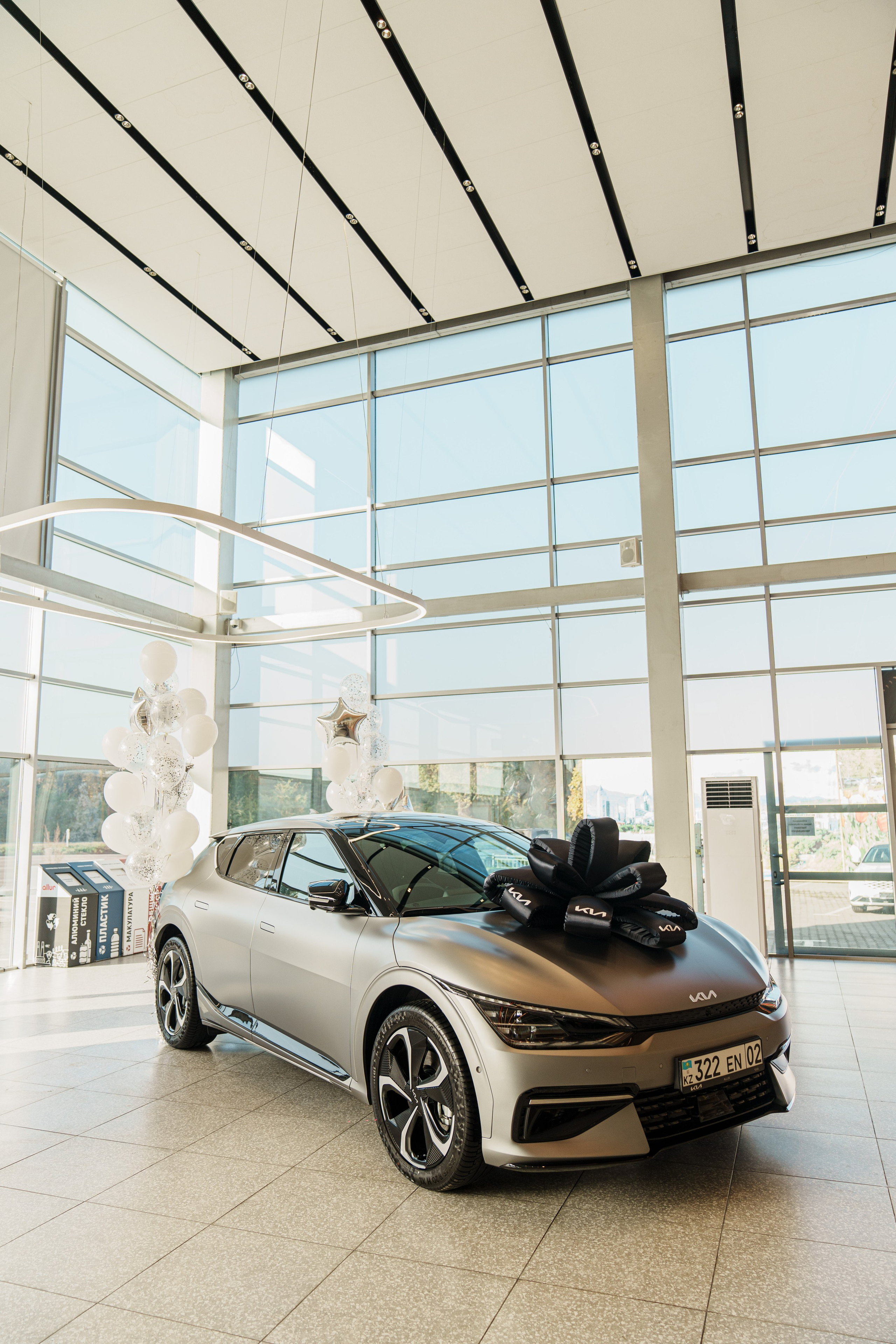 Kia EV6 Вручение Евгений Чебаткову. Фотограф TAULAN_1