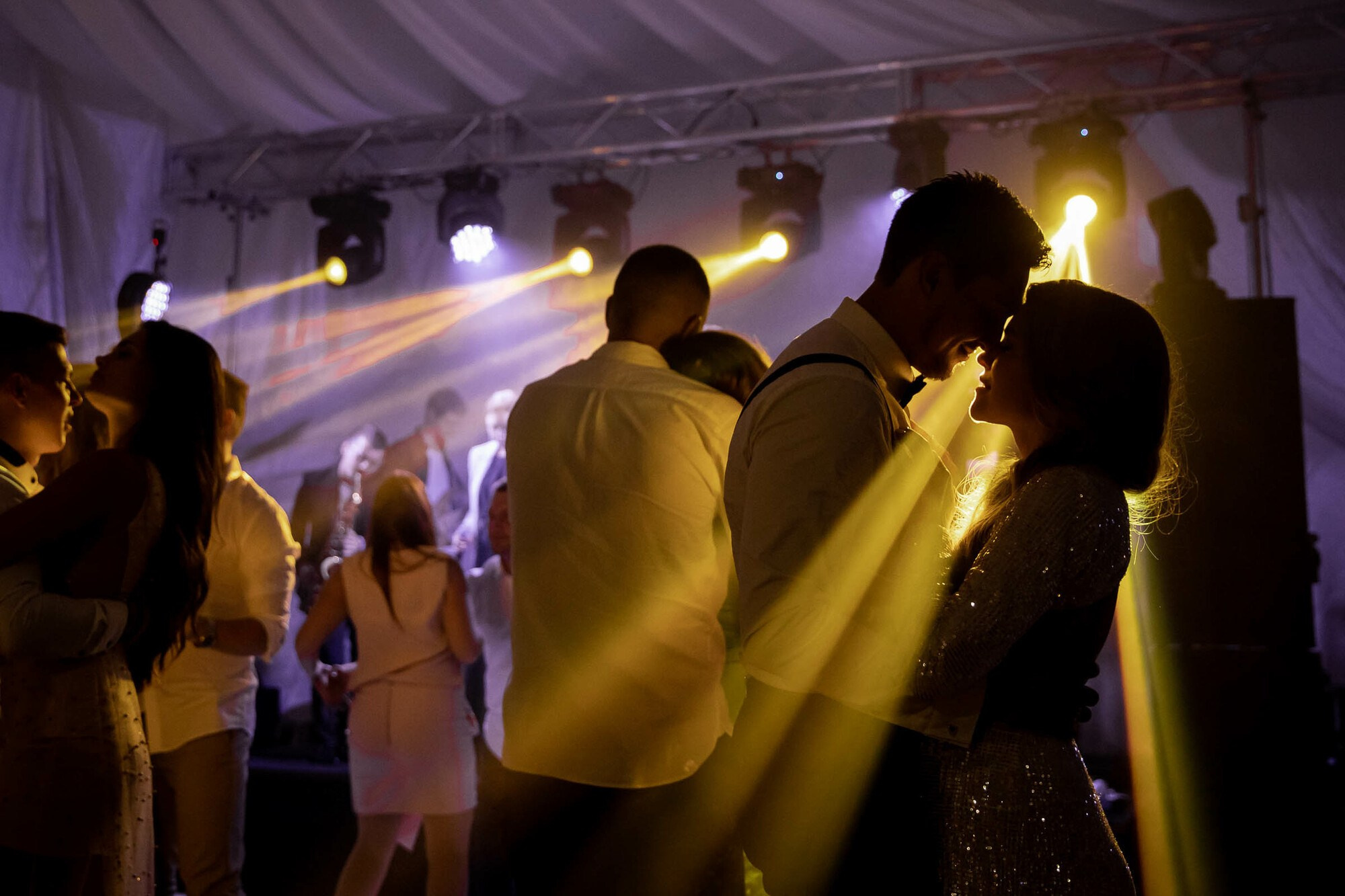 Стильная свадьба со сборами в гостинице Эрмитаж. Свадебный фотограф в Санкт-Петербурге и Москве Андрей Нестеров