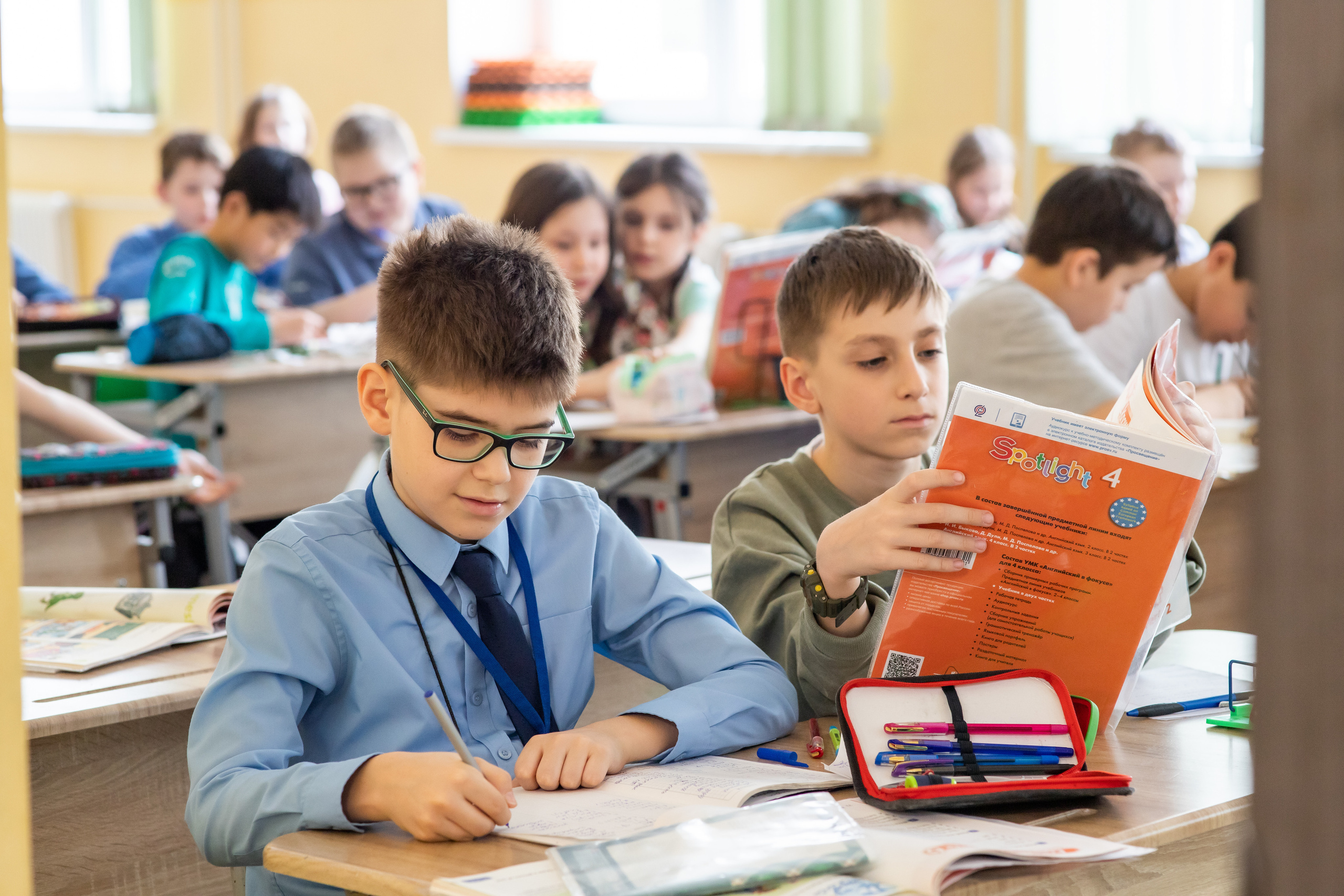 Репортажная съемка начальной школы. Семейный фотограф в Москве Наталья Чуб, заказать Фотокнигу