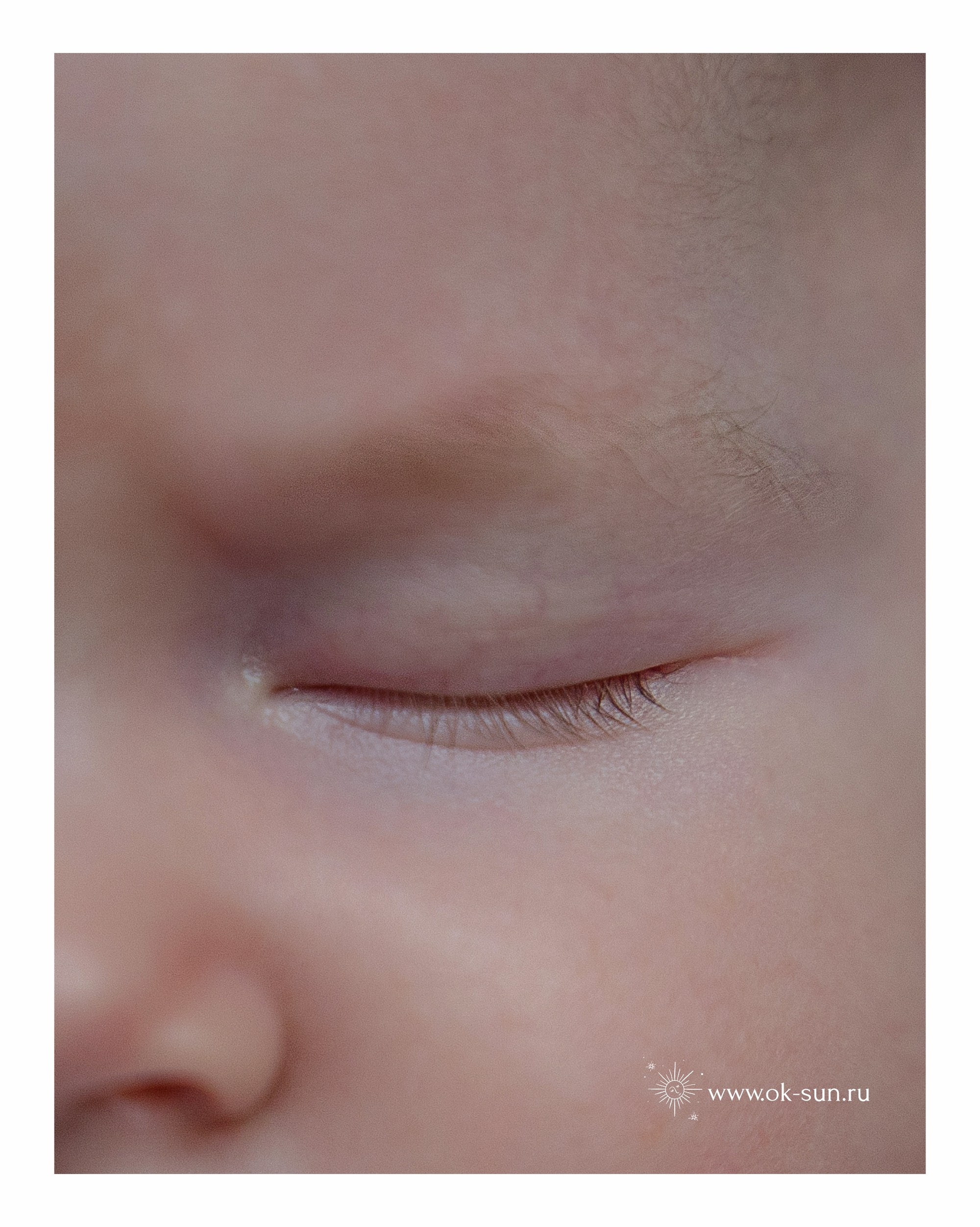 Фотосессия девочки в 2 месяца в стилистике newborn