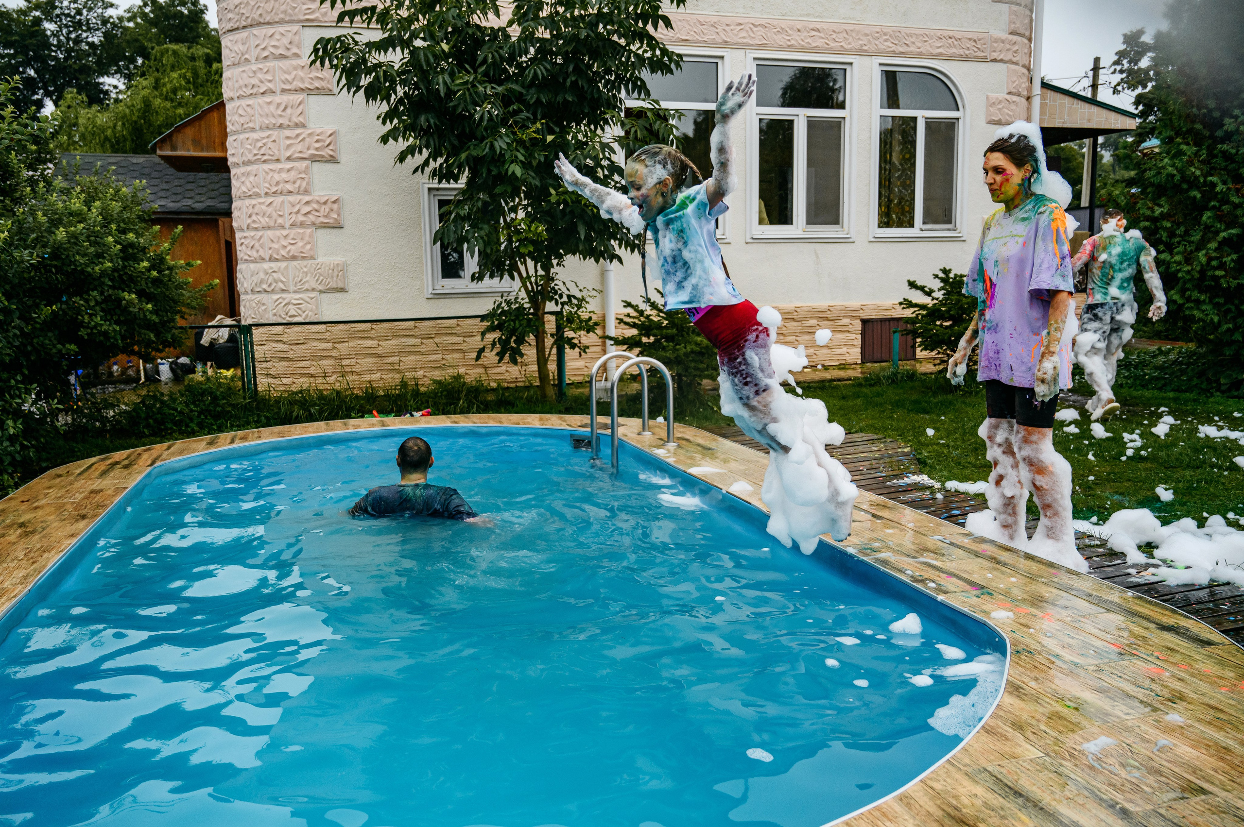 Ника. Пенная вечеринка с бассейном. Фотограф Владивосток. Игорь Кирсанов