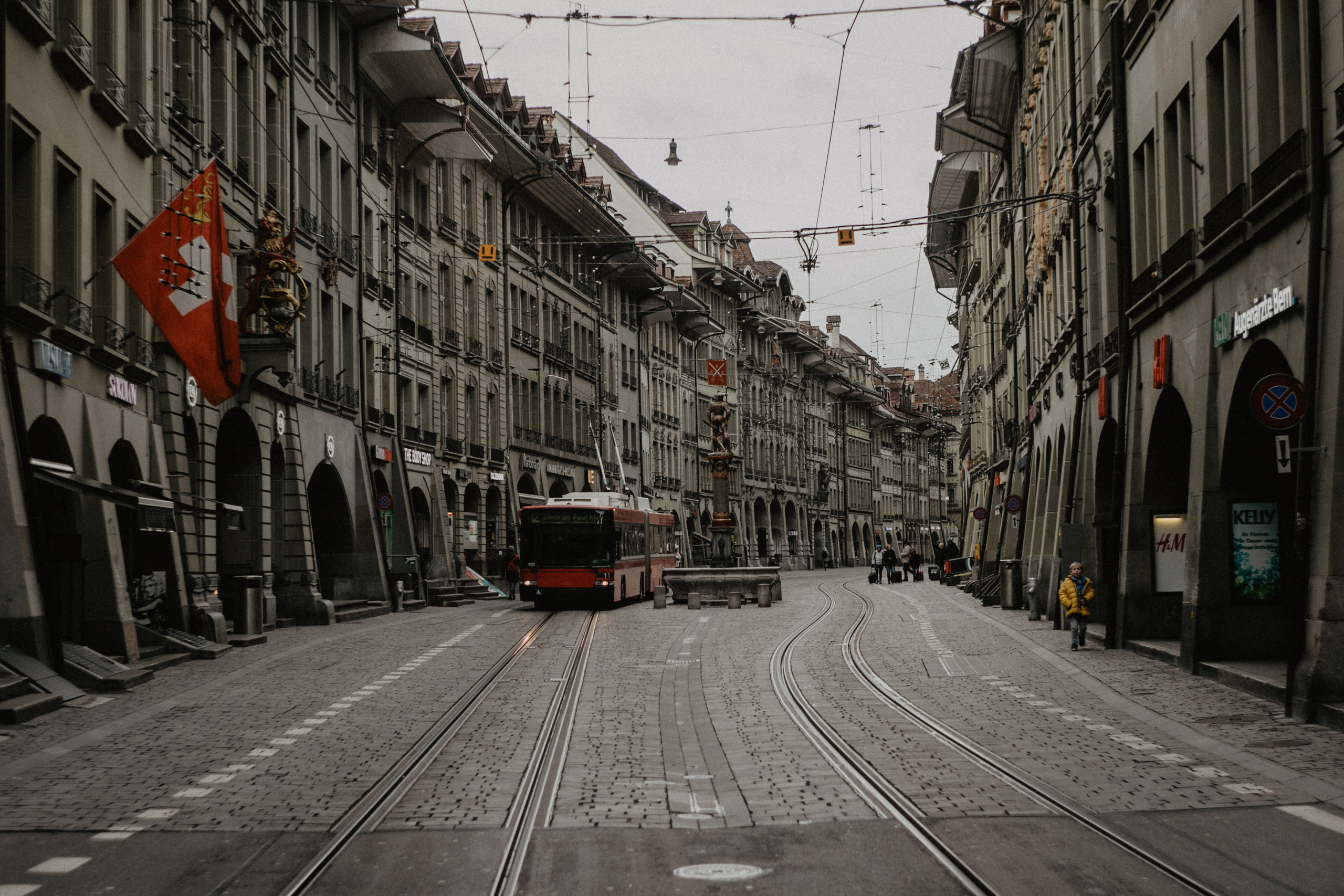 Switzerland (Zurih. Geneva. Basel. Luzern. Bern). Wedding Event ART Photographer