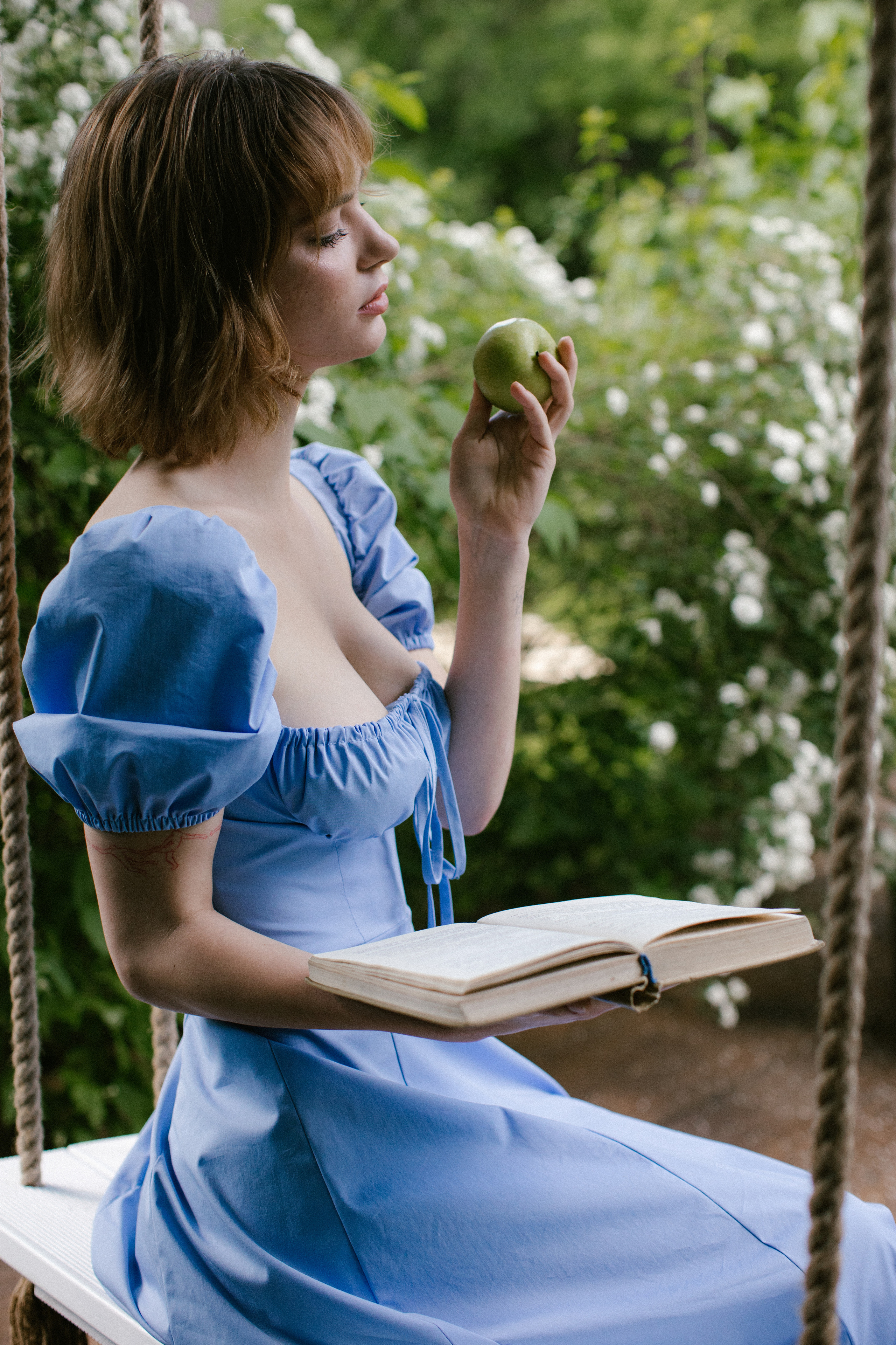 Dunino dacha in June. Wedding Event ART Photographer