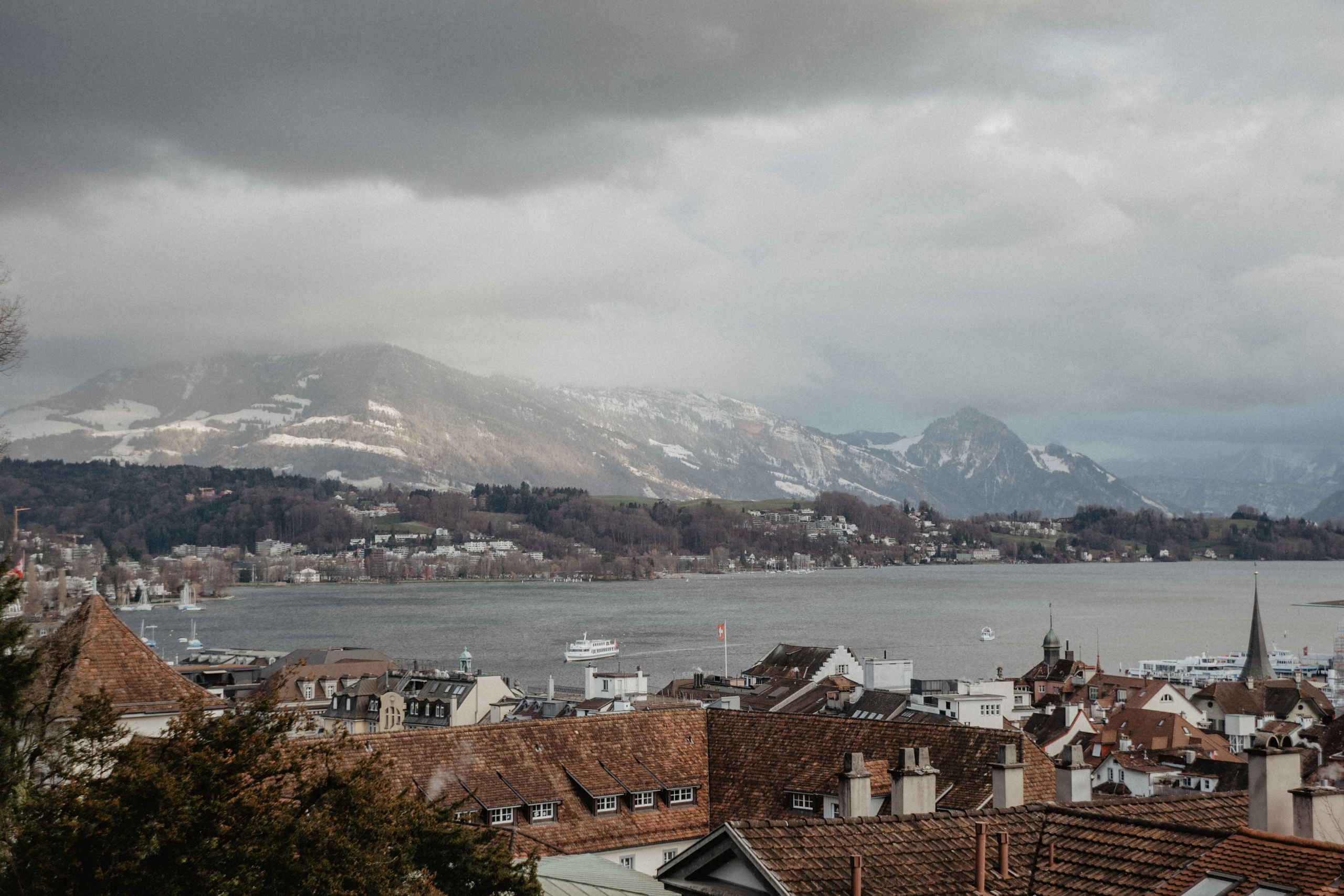 Switzerland (Zurih. Geneva. Basel. Luzern. Bern). Wedding Event ART Photographer