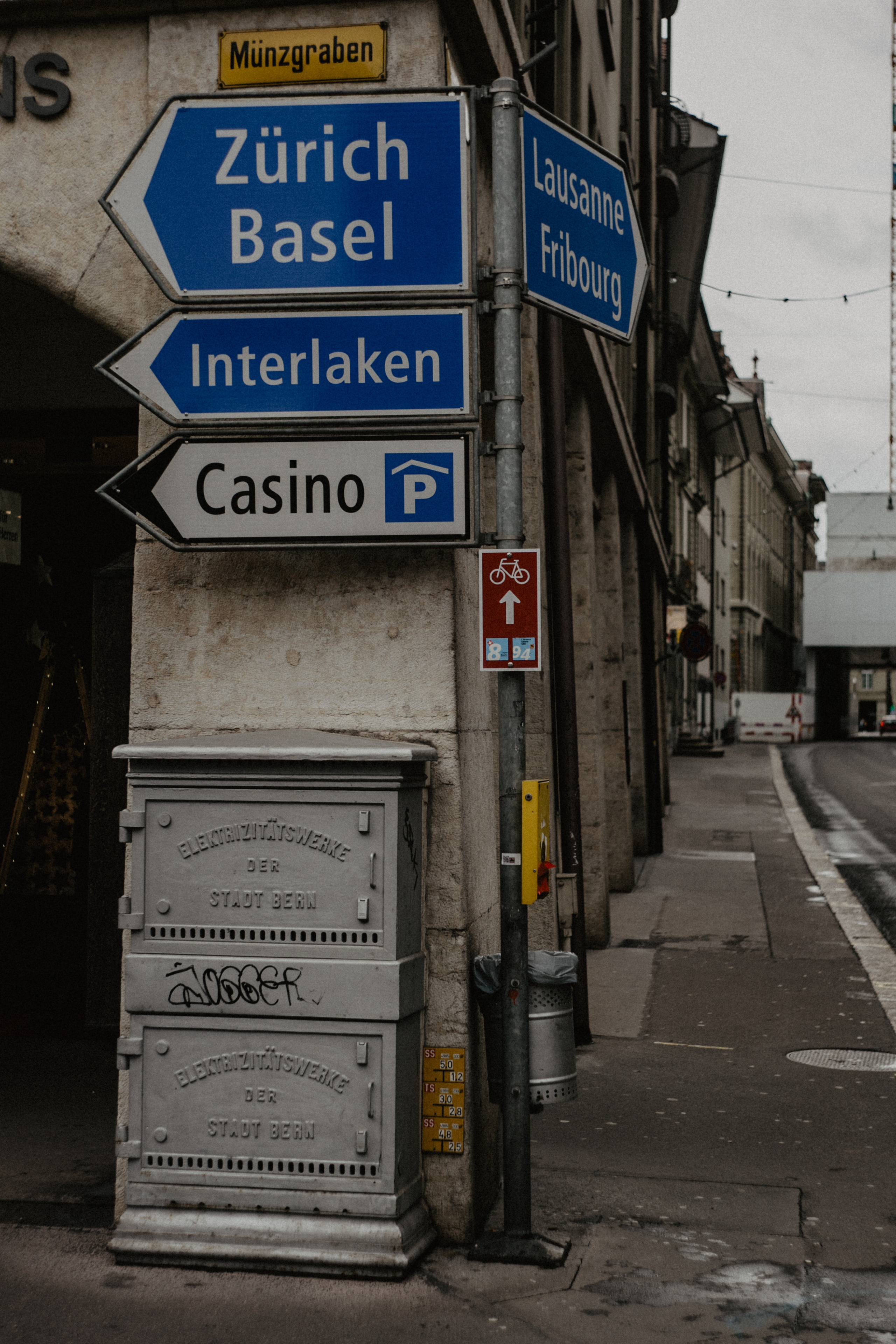 Switzerland (Zurih. Geneva. Basel. Luzern. Bern). Wedding Event ART Photographer