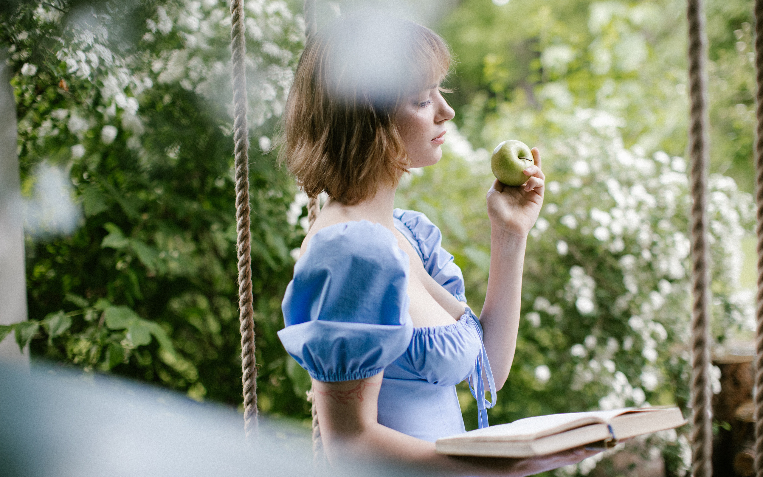 Dunino dacha in June. Wedding Event ART Photographer