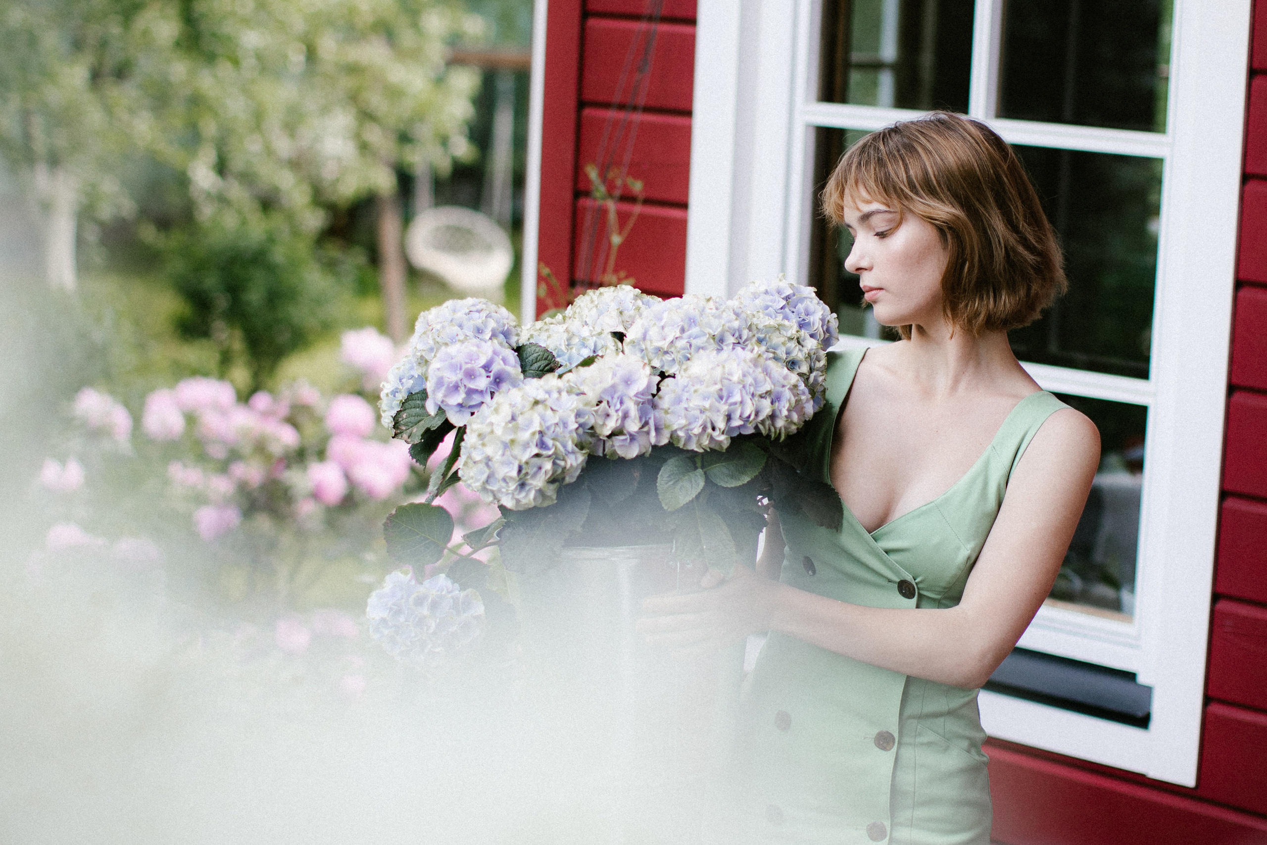 Dunino dacha in June. Wedding Event ART Photographer