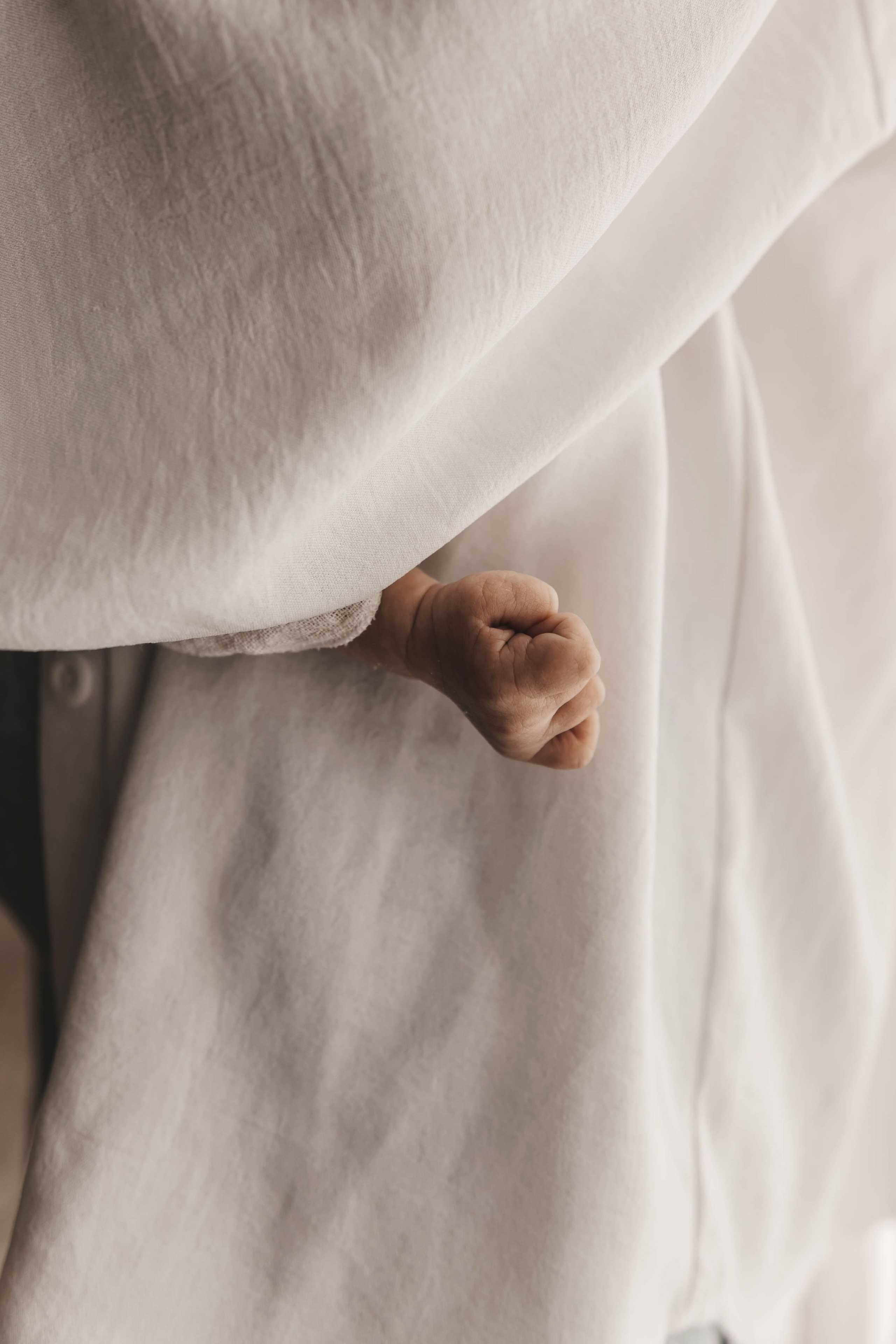 Альбом с естественной фотосессией ньюборн. Фотограф новорожденных Москва, Люберцы, Жуковский, Раменское