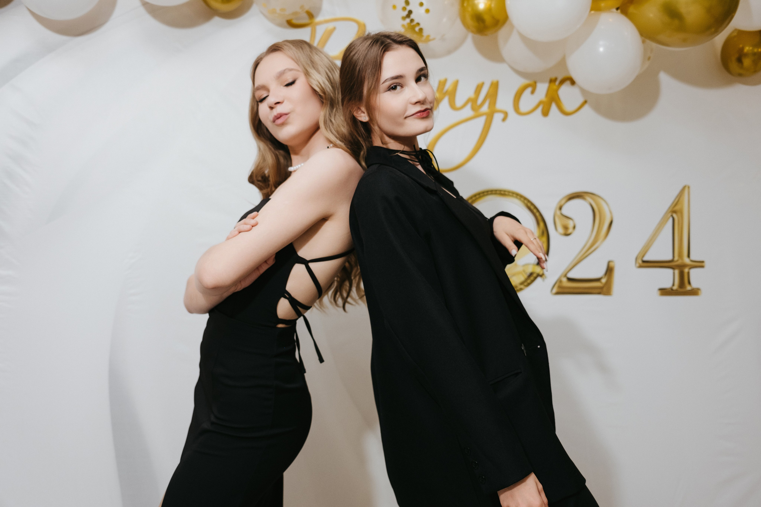 Выпускной 11 класс школы № 30. Свадебный и репортажной фотограф Денис Ожигин в Краснодаре и Краснодарском крае