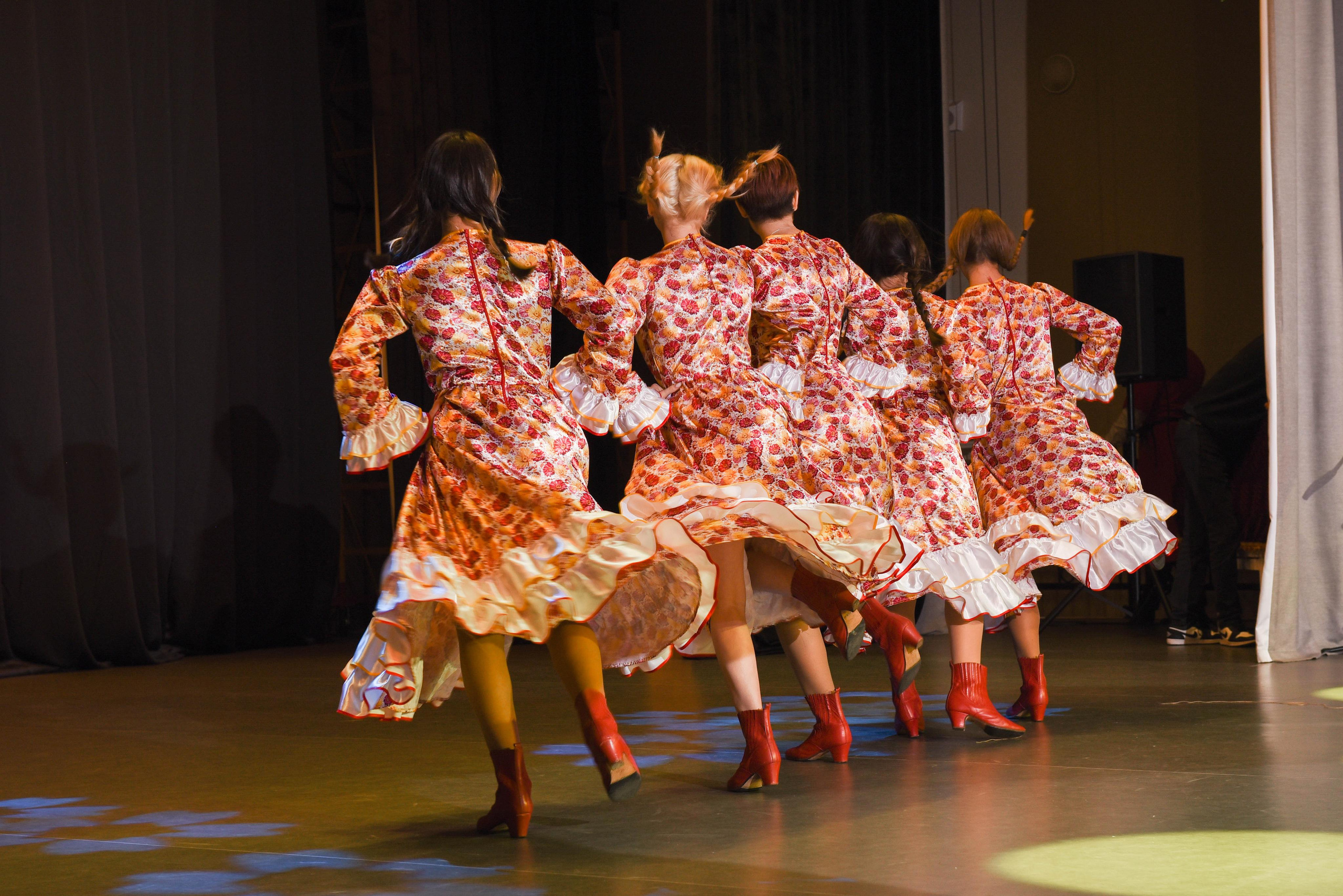 Репортажи со съёмок в школах, лицеях. Фотопортреты в Казани  фотограф Олег Каракулов