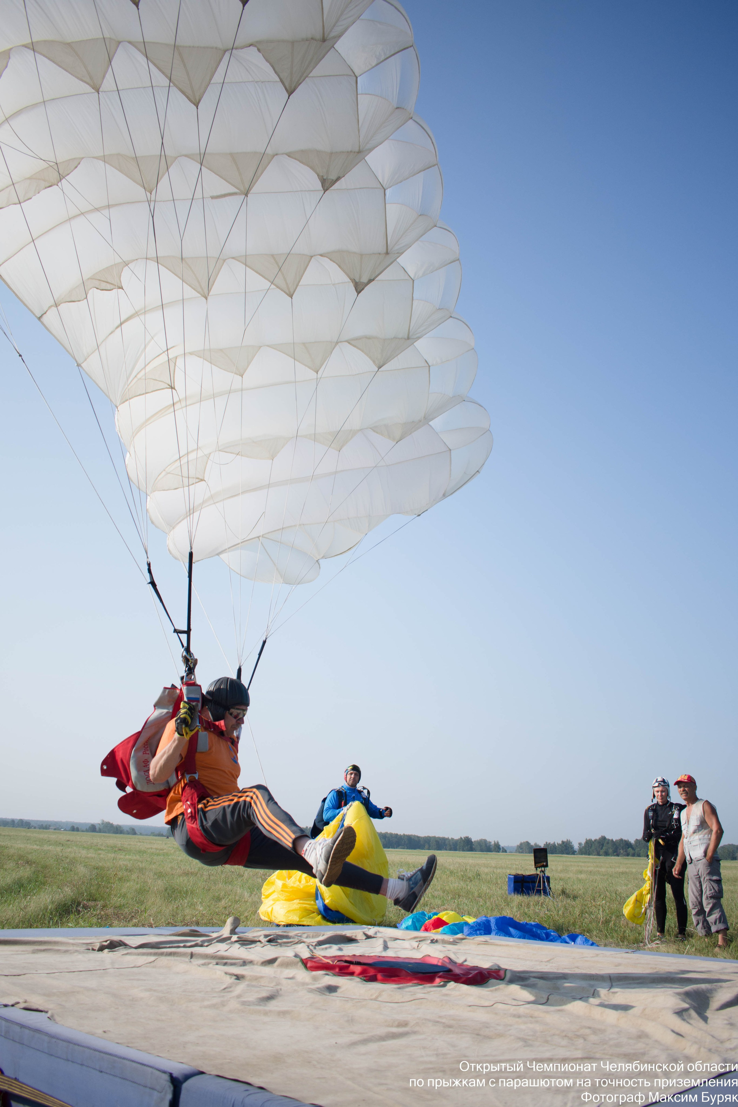 Парашютный спорт. Фотограф Максим Буряк