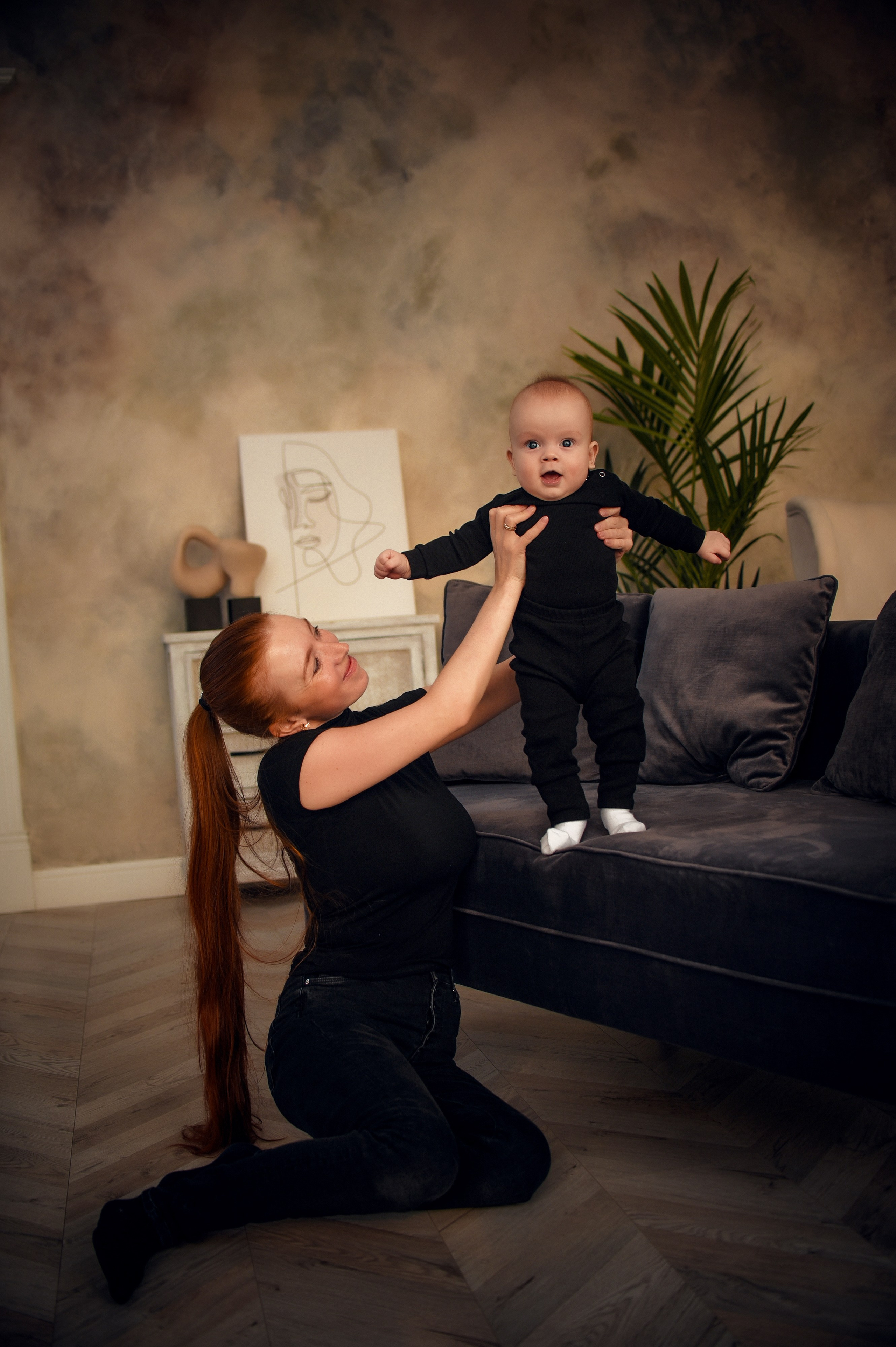 Семейная студийная фотосессия 3. Свадебный, семейный, детский, контент фотограф в Омске Максим Ильин