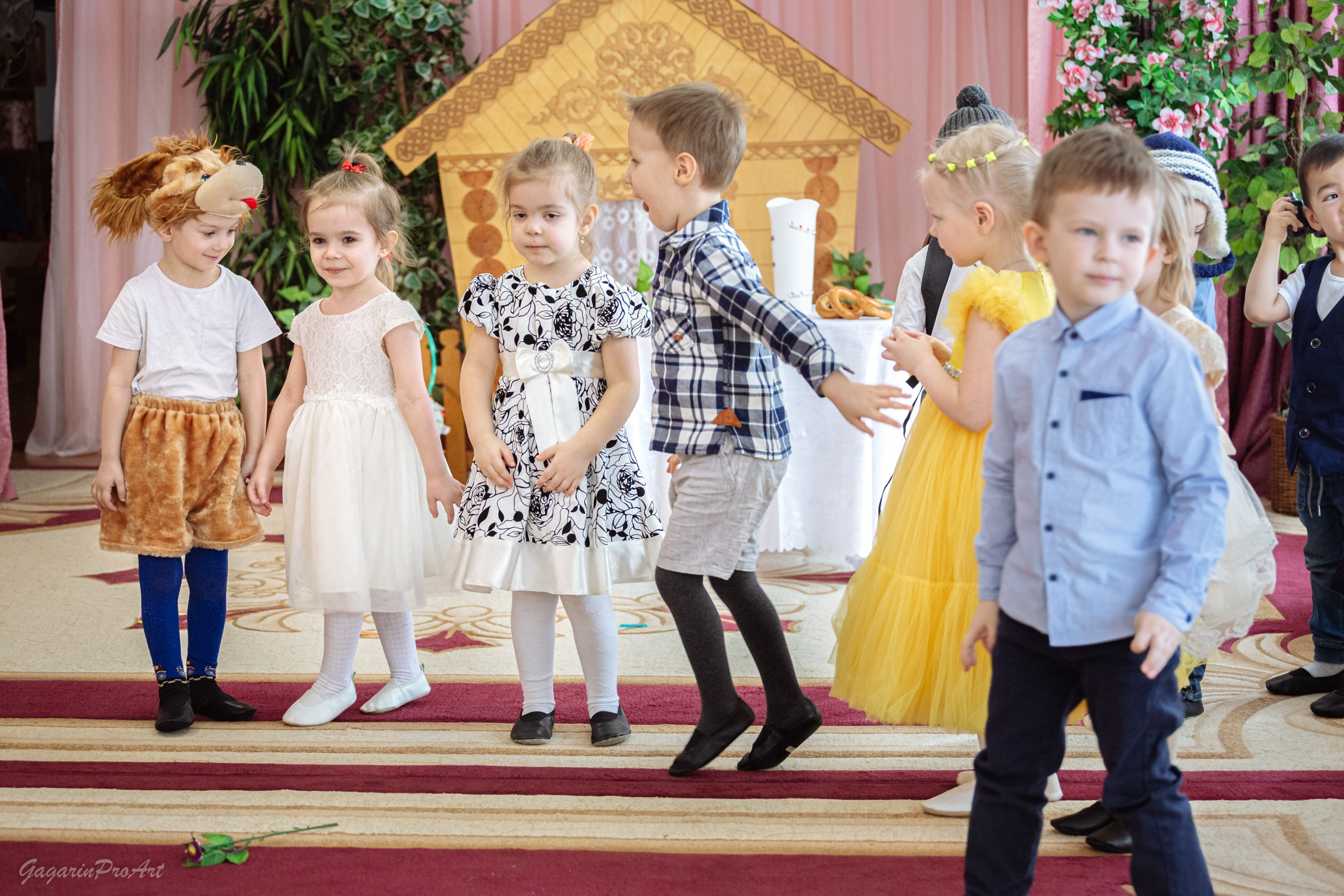 Репортажная съёмка в саду на праздник. GagarinProArt