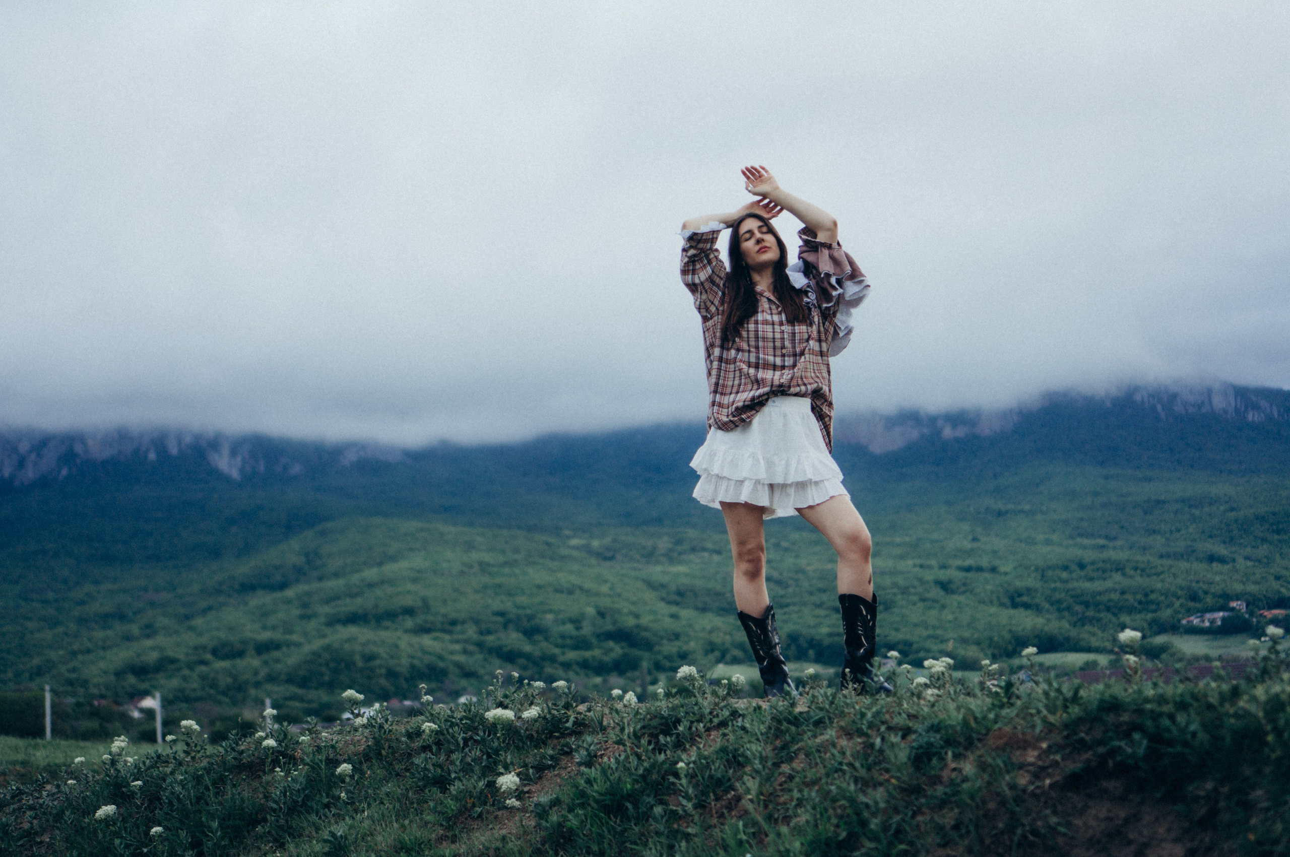 Виктория | озера и холмы. Обо мне