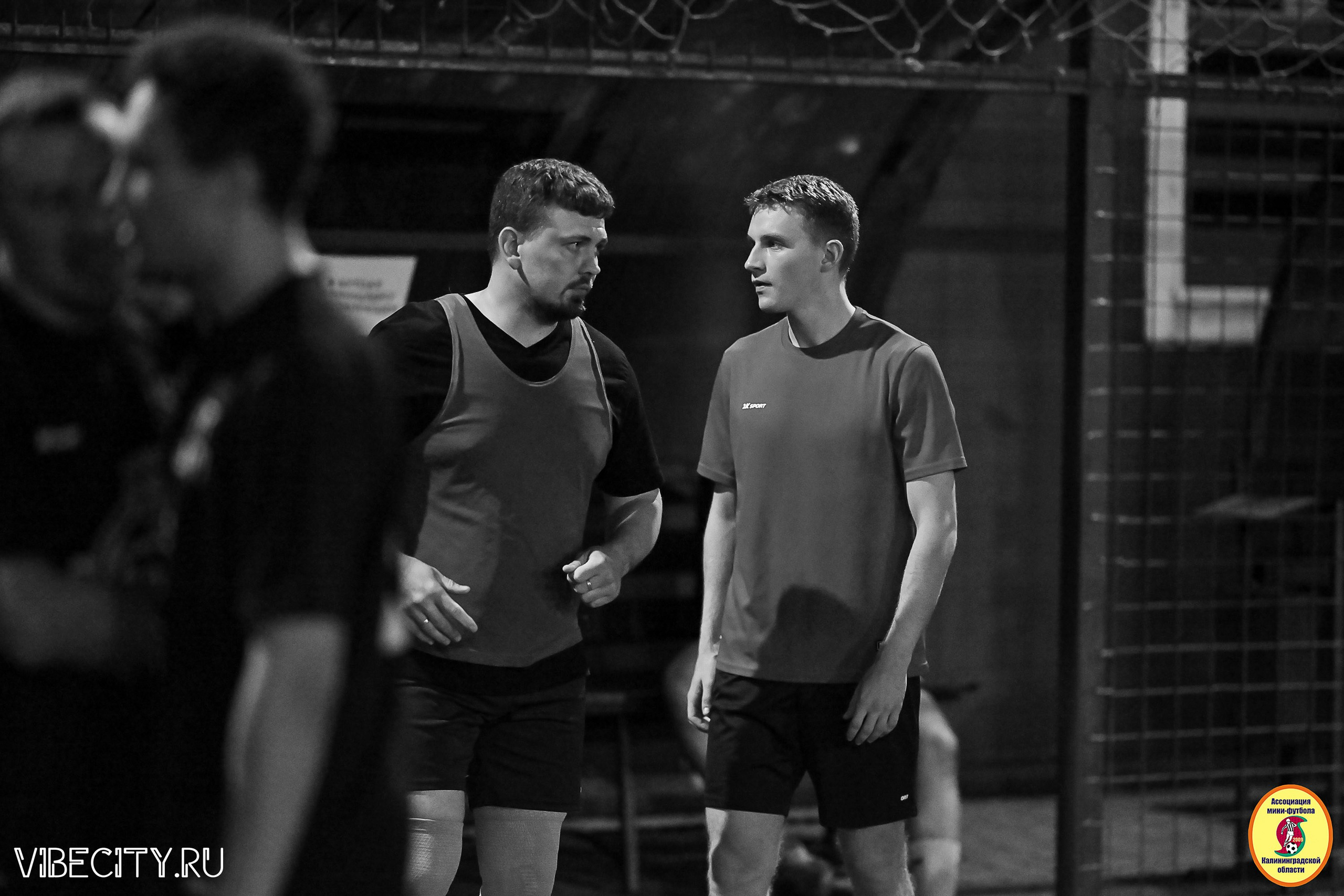 ФИНАЛЬНЫЕ ИГРЫ КУБКА МИНИ-ФУТБОЛЬНОЙ ЛИГИ И КУБКА КОРПОРАТИВНОЙ МФЛ 2025. VIBECITY.RU Вайб Сити Ру Фоторепортажи Фотоотчеты Калининград