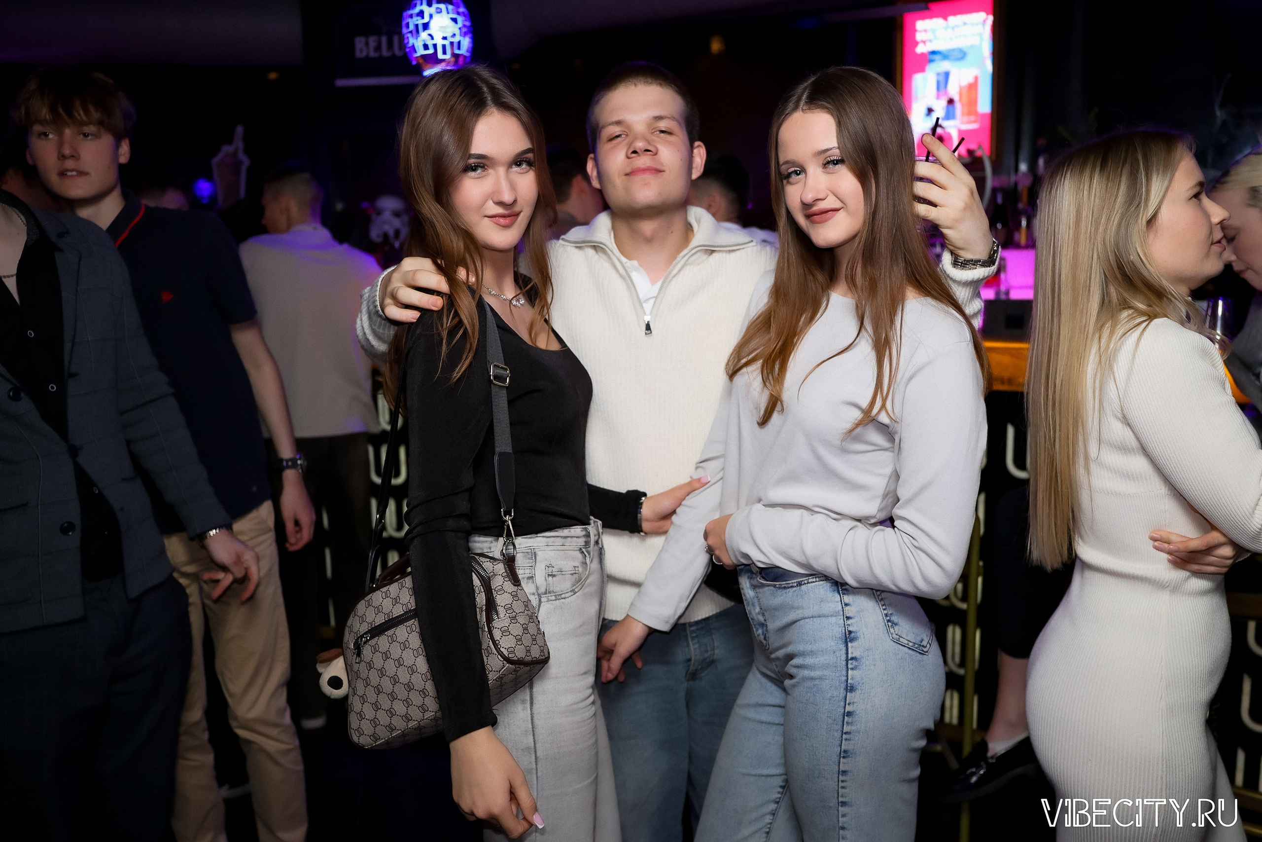 DOUBLE U. VIBECITY.RU Вайб Сити Ру Фоторепортажи Фотоотчеты Калининград