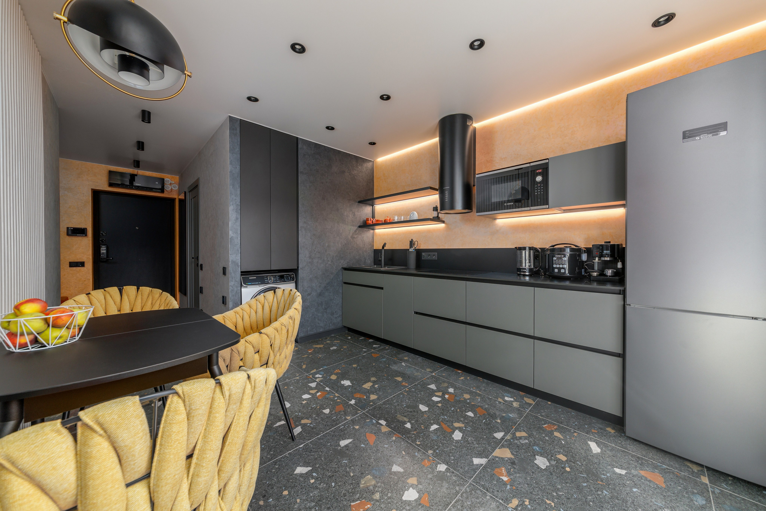 Однокомнатная квартира, Будапештская ул