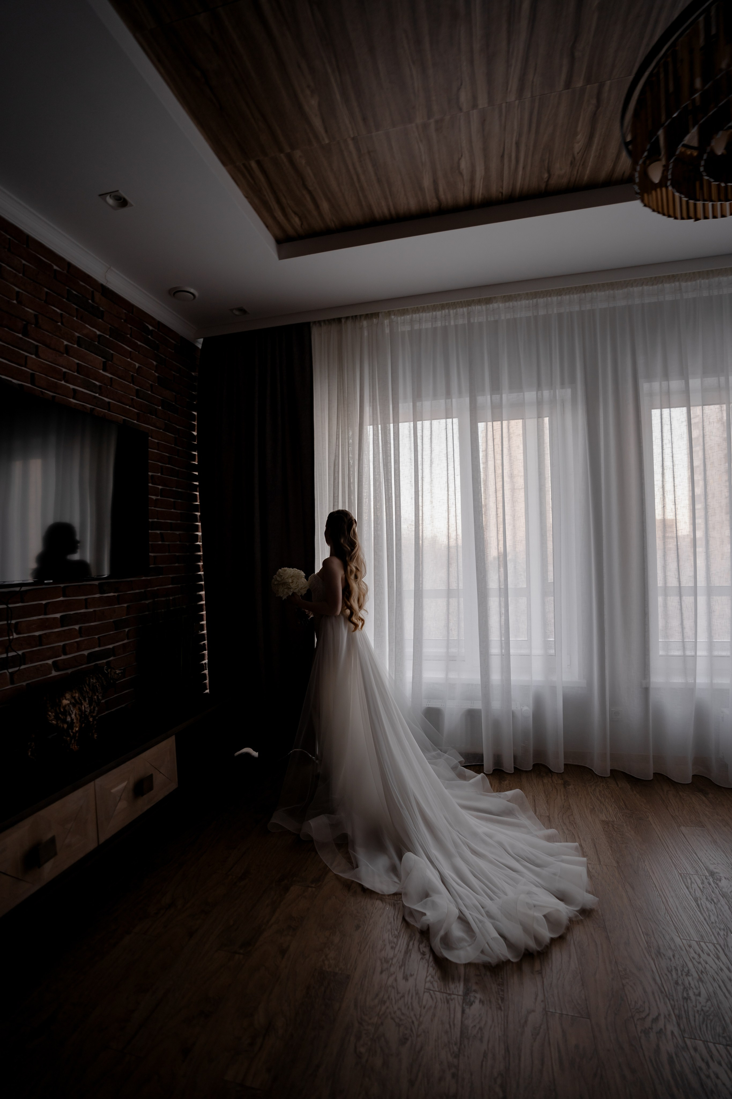 СВАДЕБНАЯ СЬЕМКА СБОРОВ В ОТЕЛЕ И ВЫЕЗД НА ЦЕРЕМОНИЮ (СНЯТО В СИБИРЕ В НИЖНЕВАРТОВСКЕ)М. Профессиональный фотограф, Санкт-Петербург — Виктория Богомолова