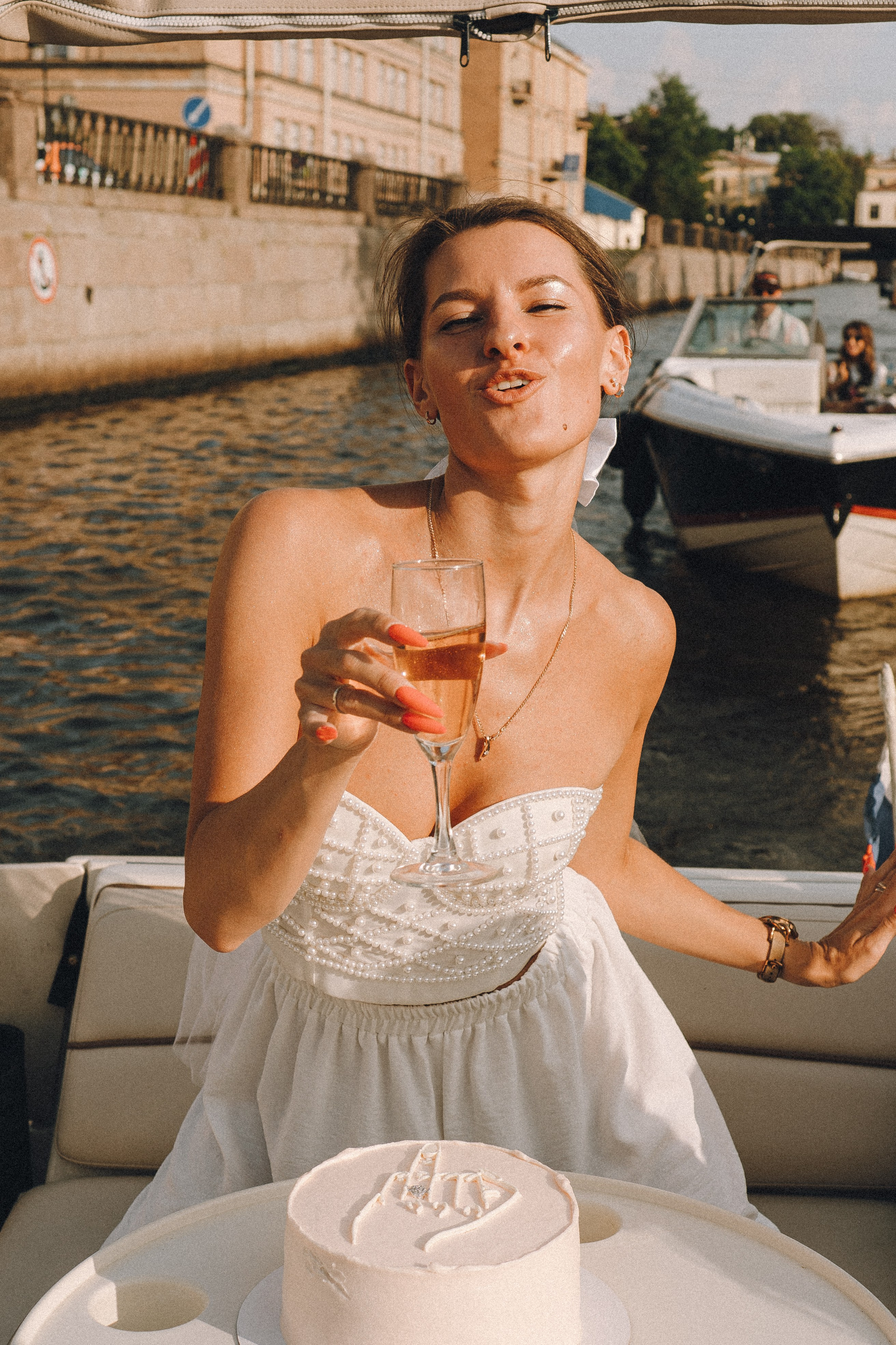 ДЕВИЧНИК НА КАТЕРЕ. Профессиональный фотограф, Санкт-Петербург — Виктория Богомолова