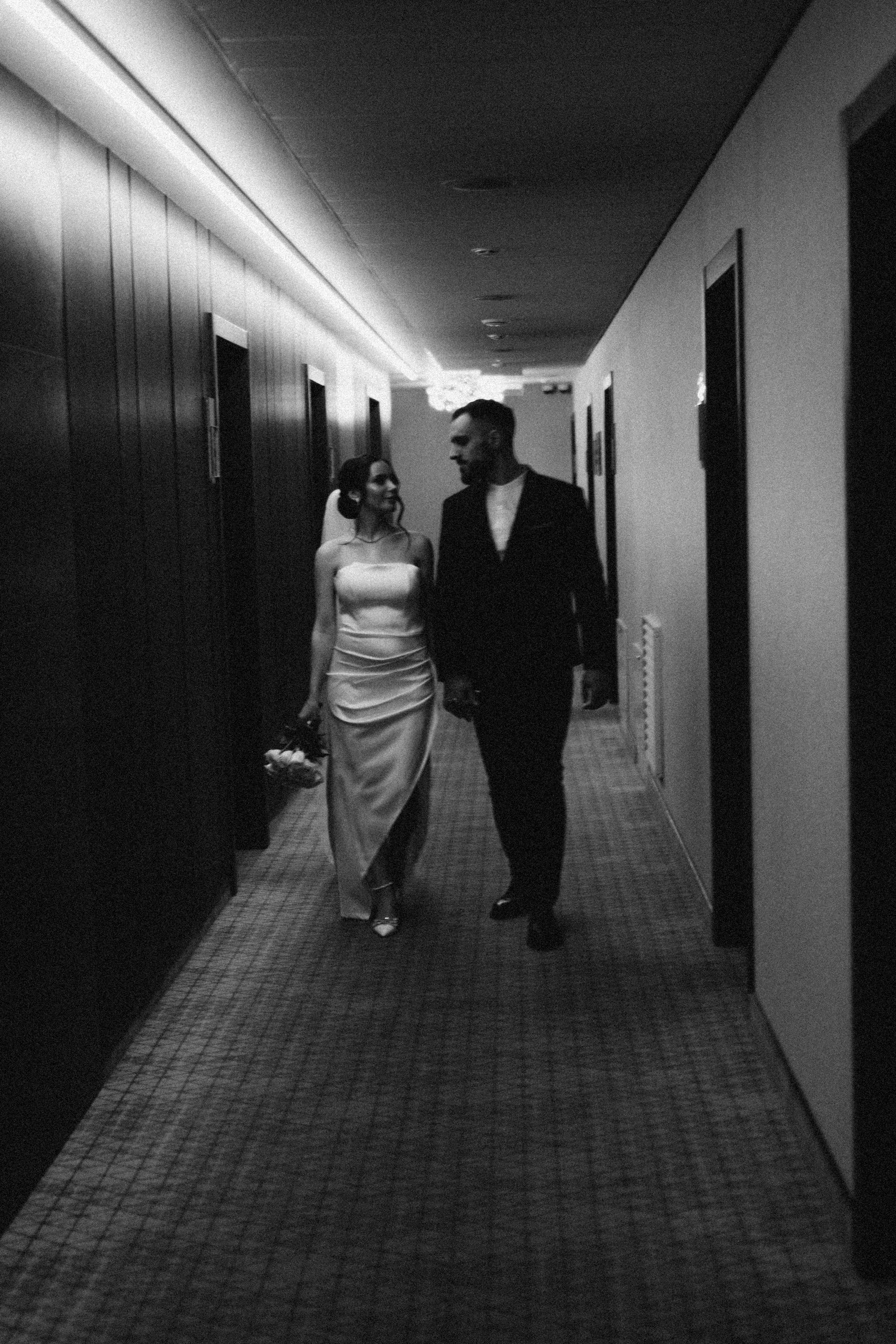 СВАДЕБНАЯ СЬЕМКА СБОРОВ ЖЕНИХА И НЕВЕСТЫ В ОТЕЛЕ И ТАКЖЕ ФОТОСЕССИИЯ В ОТЕЛЕЕ МЕГАПОЛИС БРЯНСК. Профессиональный фотограф, Санкт-Петербург — Виктория Богомолова