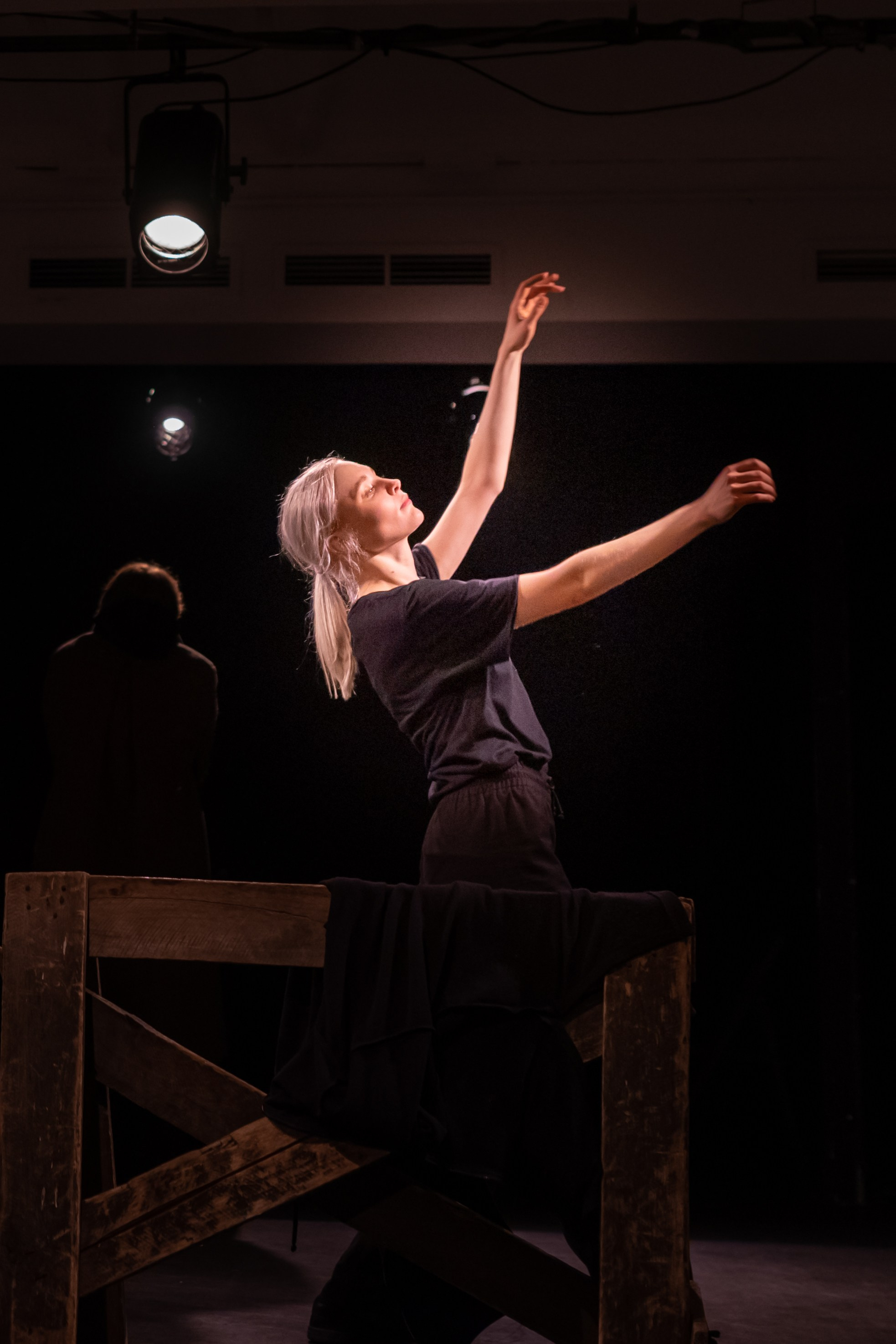 Преступление и наказание. Фотограф Нинель Гюрсой, г. Москва