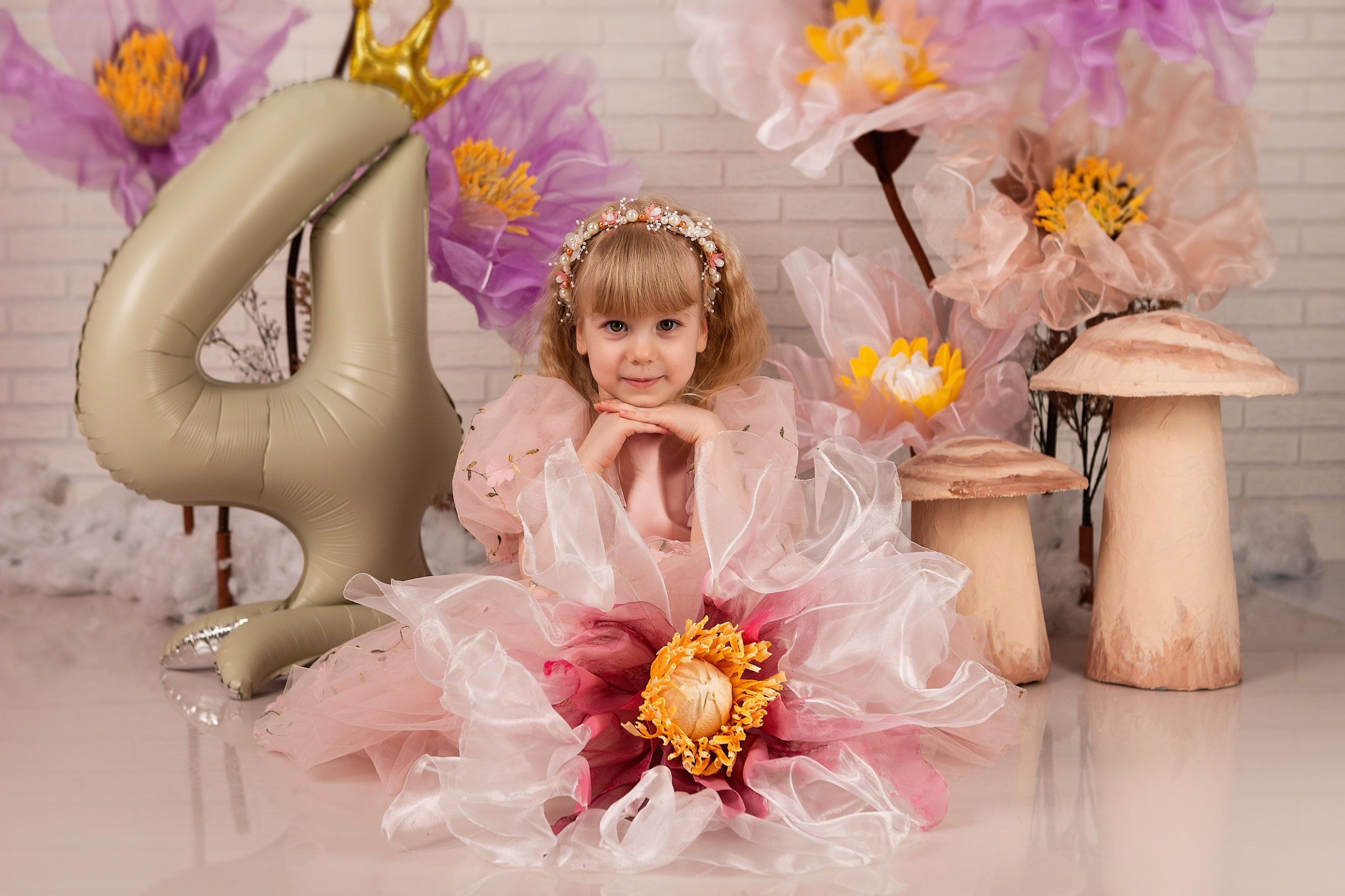 Воздушные цветы. ФОТОГРАФ НА ГОДИК, БЕРЕМЕННОСТИ, НОВОРОЖДЕННЫХ, КРЕЩЕНИЯ МОСКВА