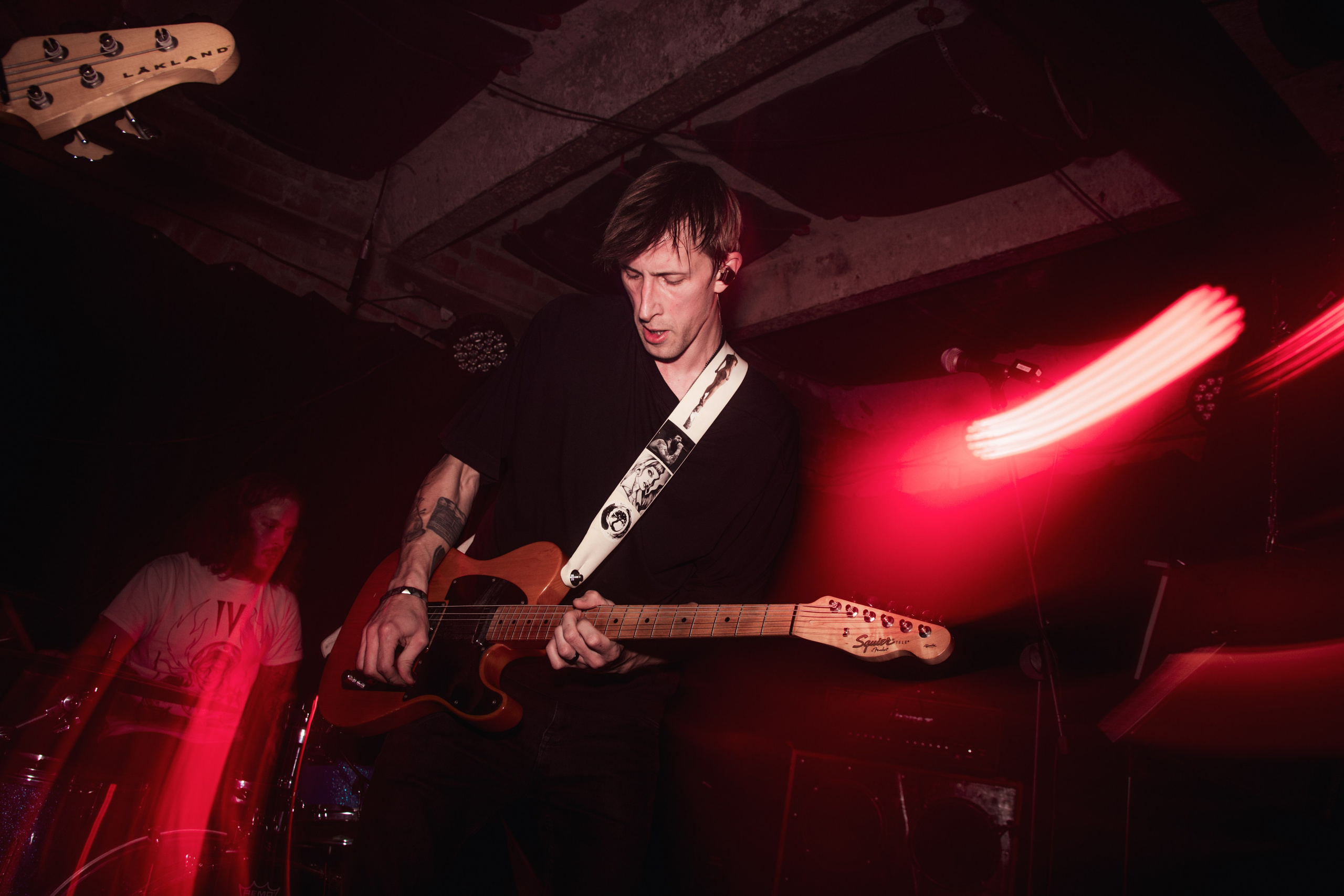 Laugar & Шумы Штормовых Широт & Пожары На Дальнем Севере 11.10.2025. Репортажный фотограф в Москве Legiodot