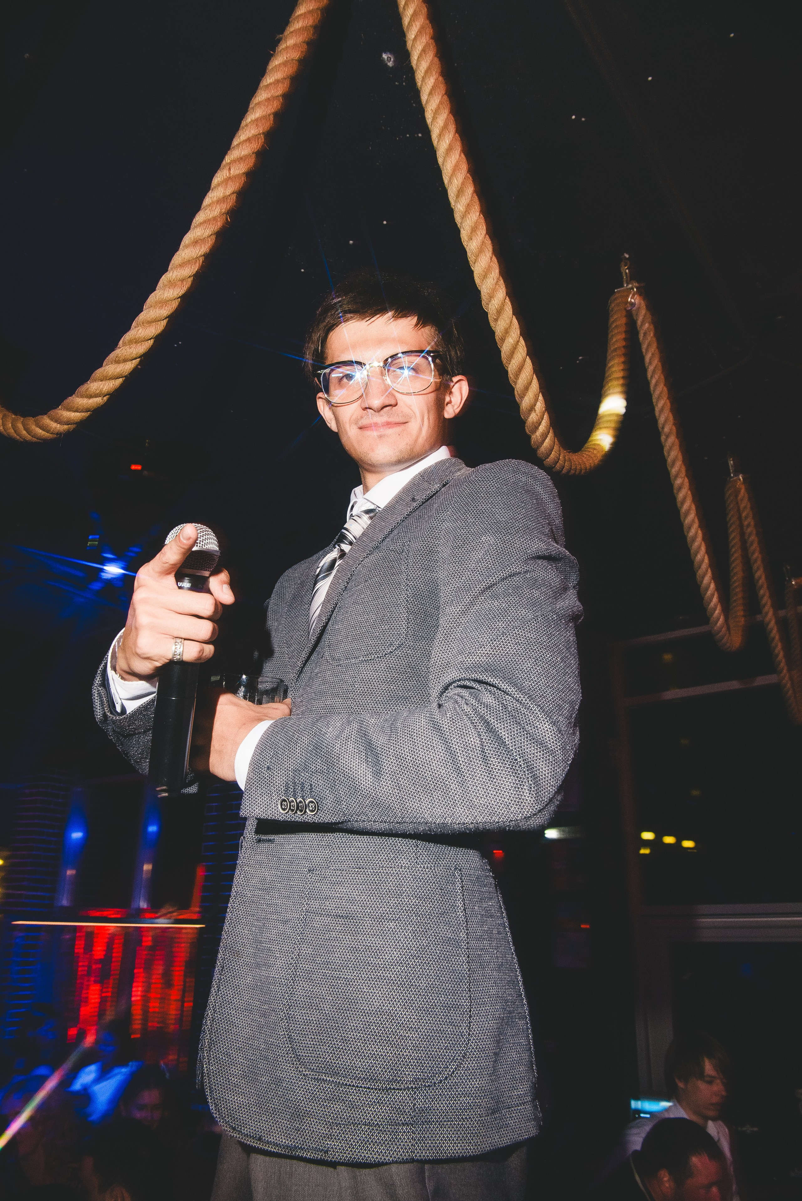 Фотоотчёты о вечеринках для НеБар Волгоград. Или стиль «пьяный фотограф». Фотограф в Волгограде и Волжском Александр Горбань