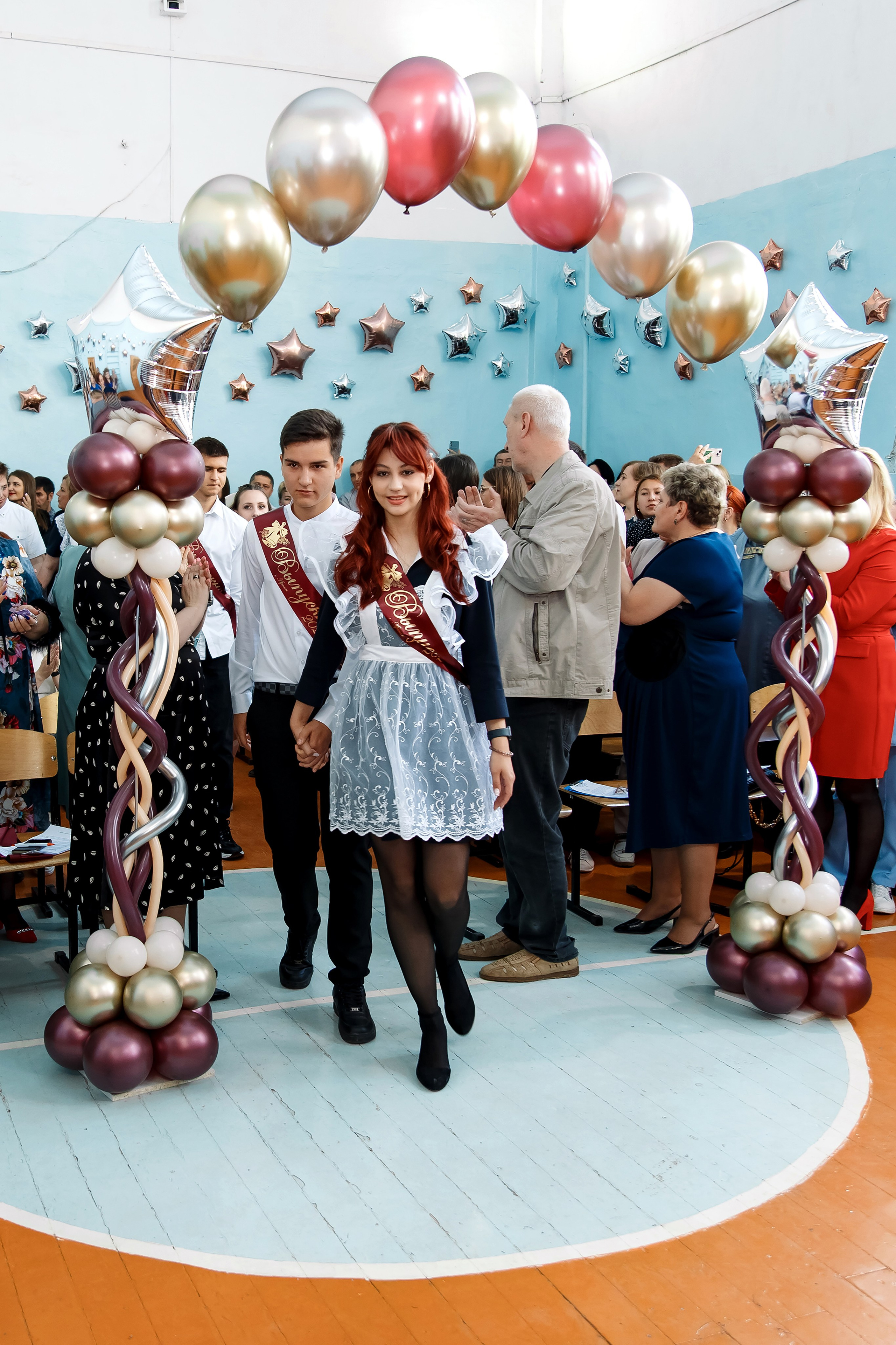 11 класс Последний звонок. Фотограф Любовь Корниенко, Примоский край