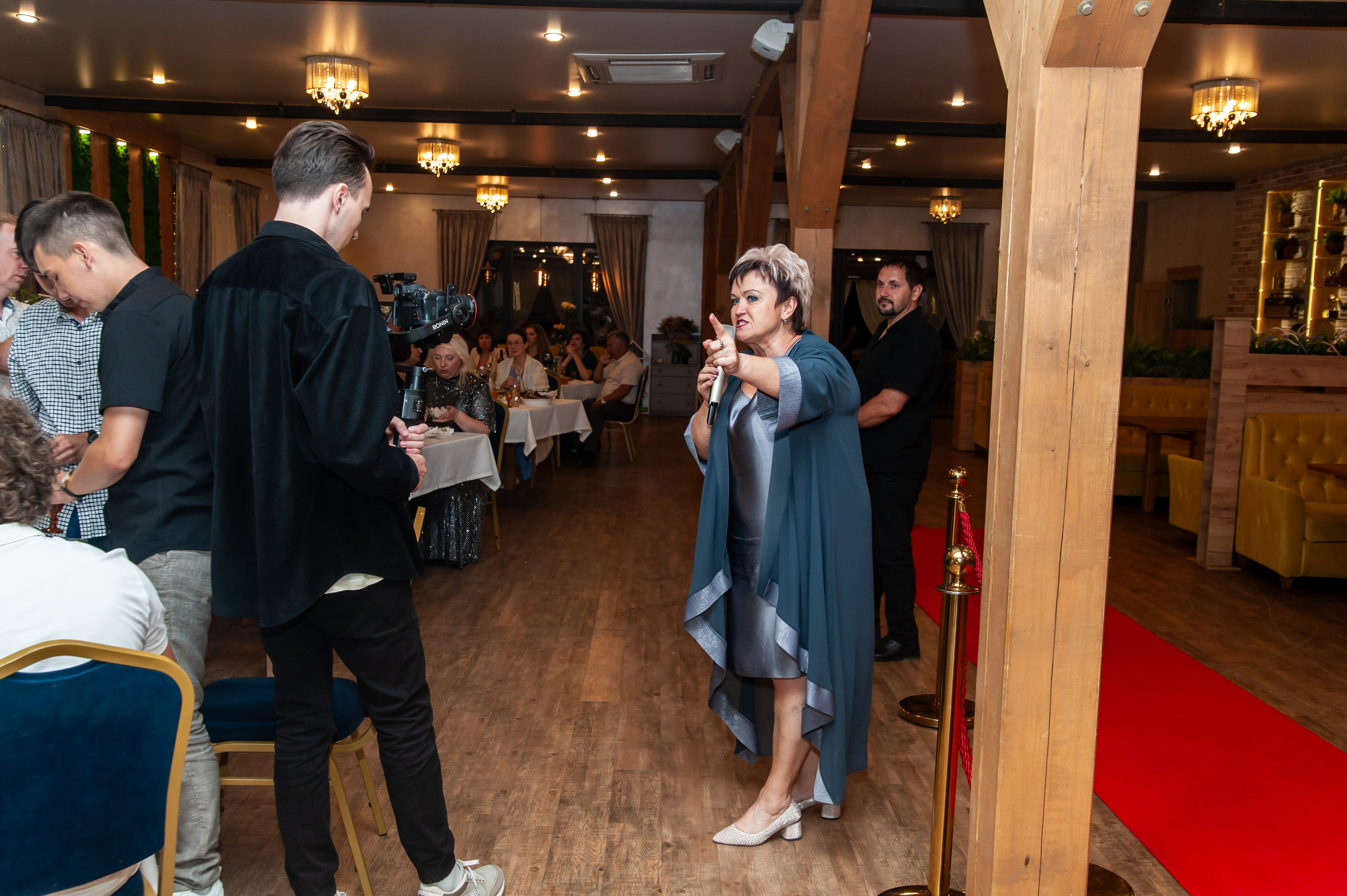 Выпускной МАОУ СОШ № 17 им. Эдуарда Есаяна. Свадебный и семейный фотограф Денис Лукьянов в Краснодаре, Краснодарском крае и Республике Крым