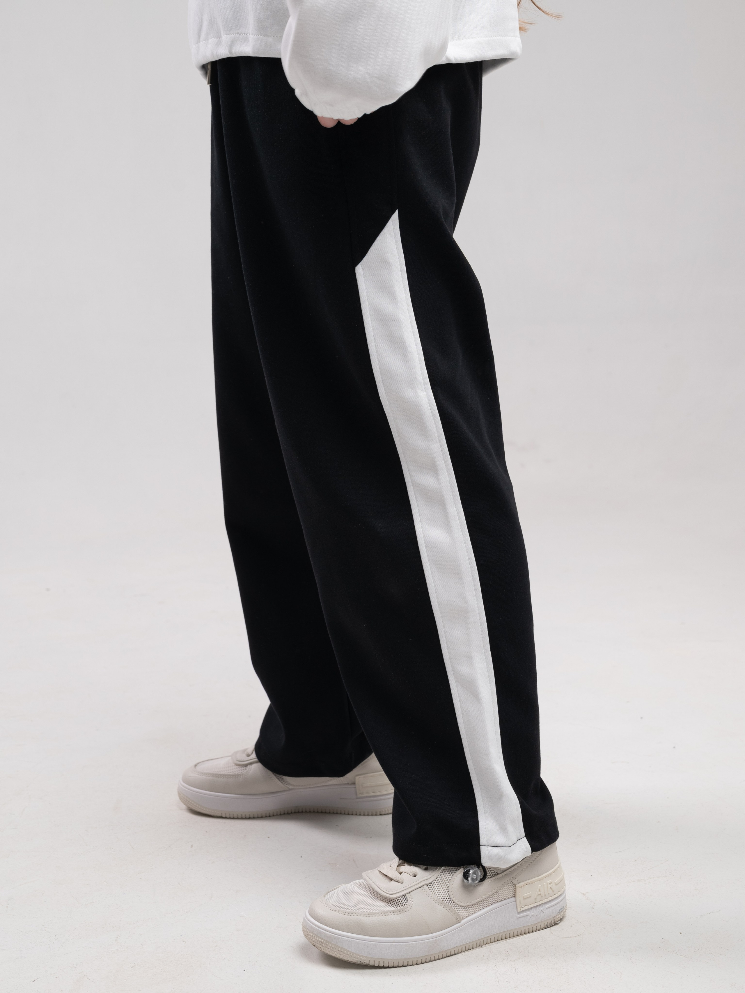 Костюмы для девочки. Предметный фотограф, фото для маркетплейсов Пятигорск, КМВ