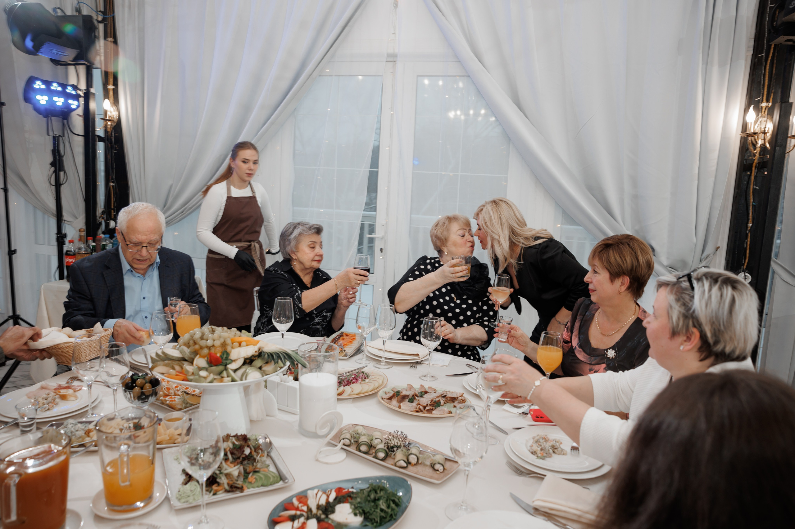 Юбилей, ресторан «Барский», усадьба «Гребнево». Свадебный и репортажный фотограф (Москва, Королев и другие)