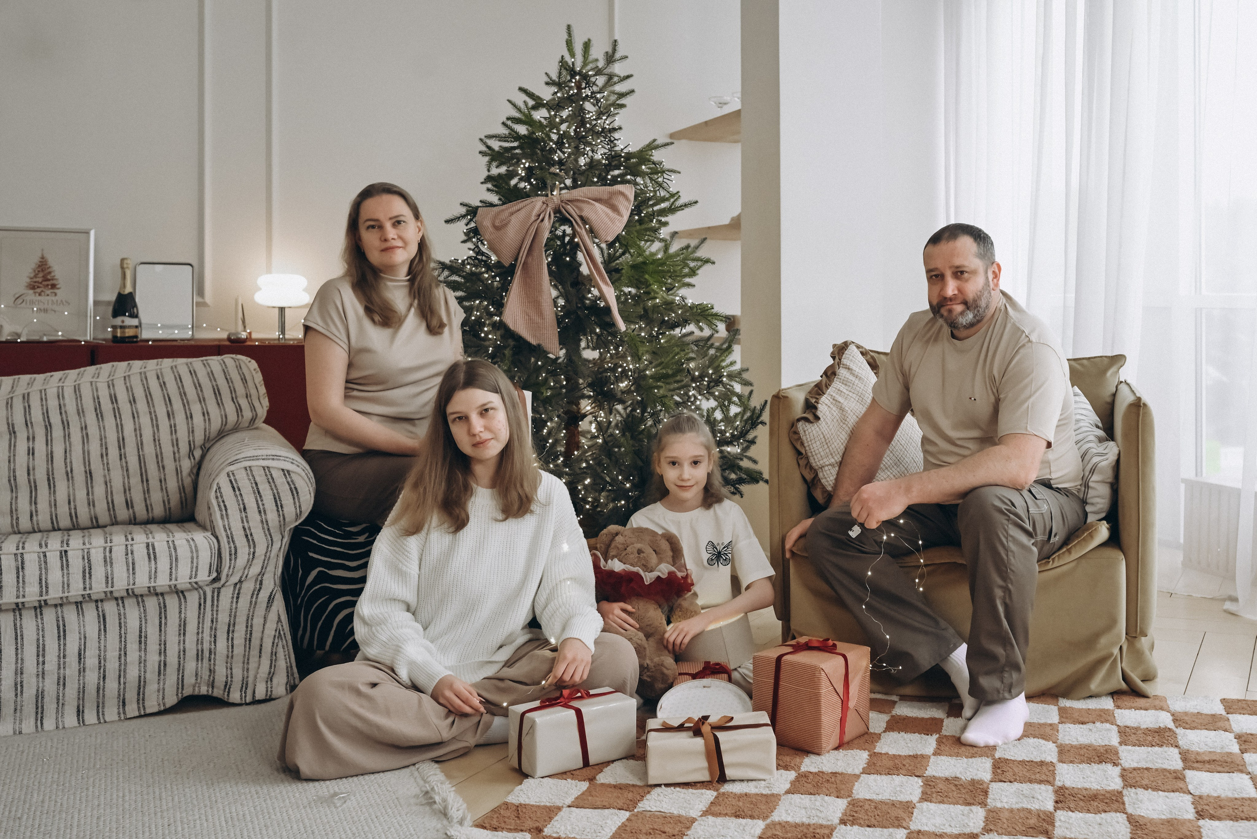 Александр, Юлия, Алина и Анечка. Семейный и детский фотограф Лариса Ерданова в Екатеринбурге