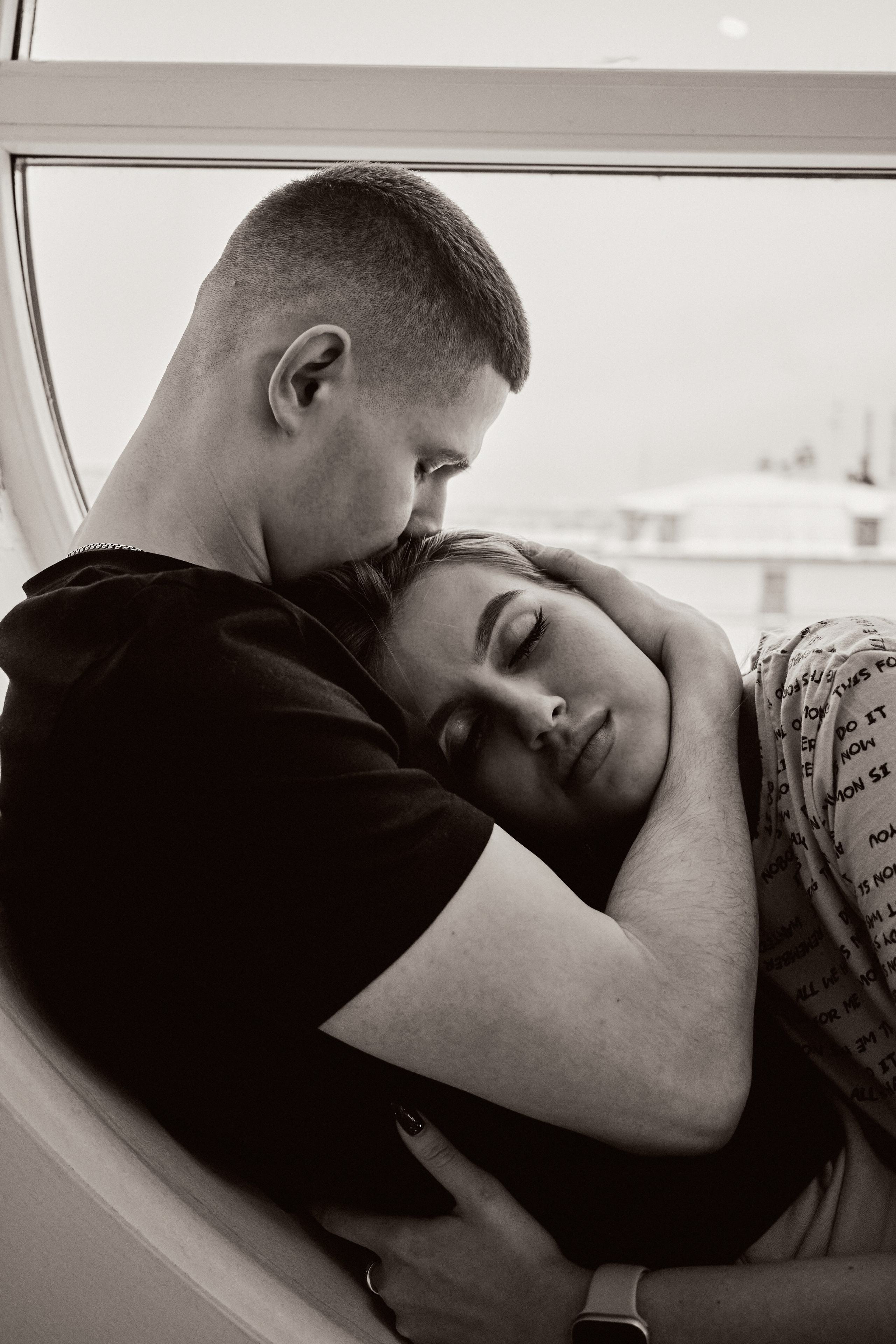 «Мы не умеем позировать!». Свадебный фотограф Анастасия Лахтионова