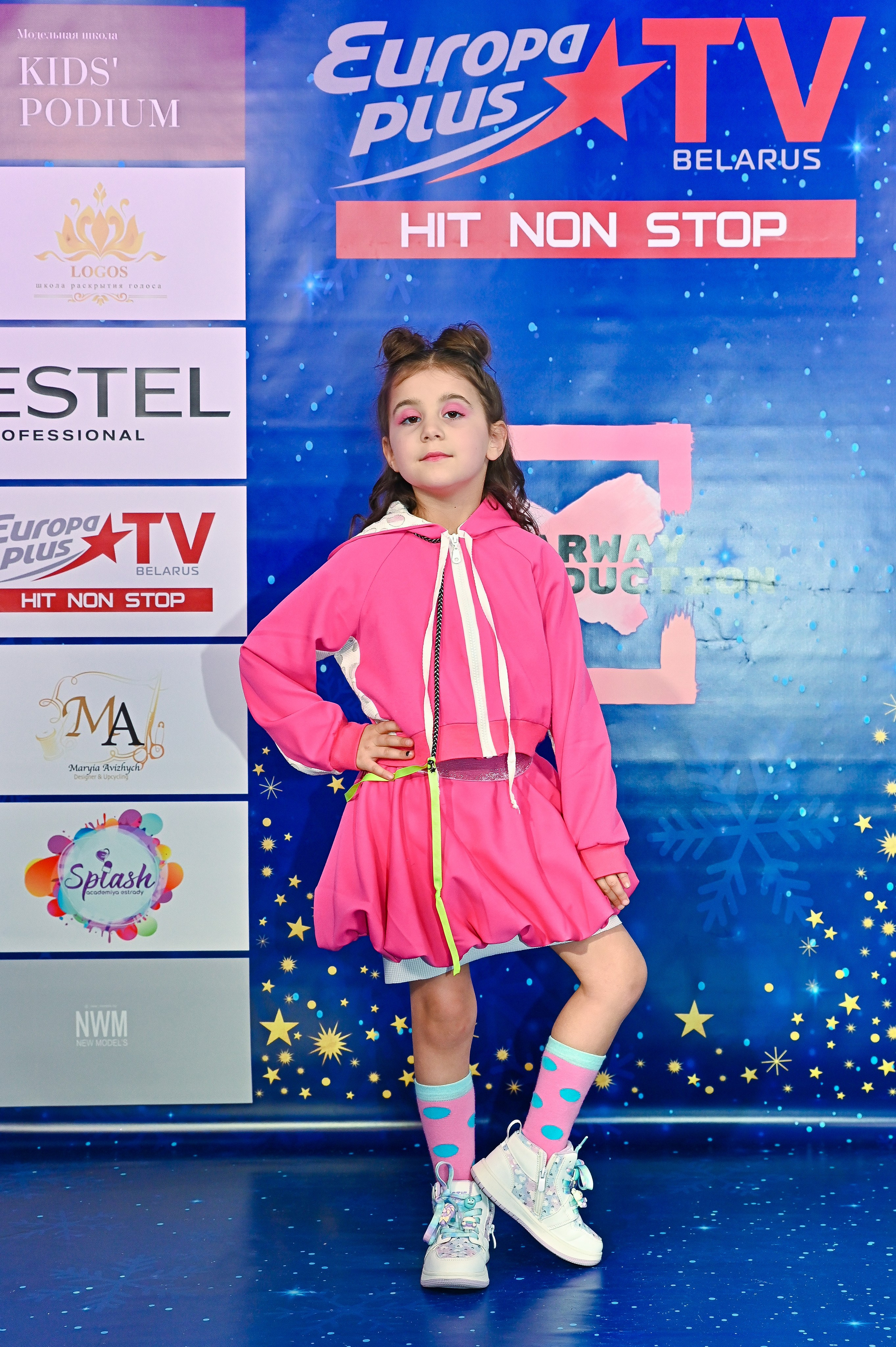 Большая новогодняя тусовка. Фотоуслуги, услуги фотографа, фотографирование важных событий