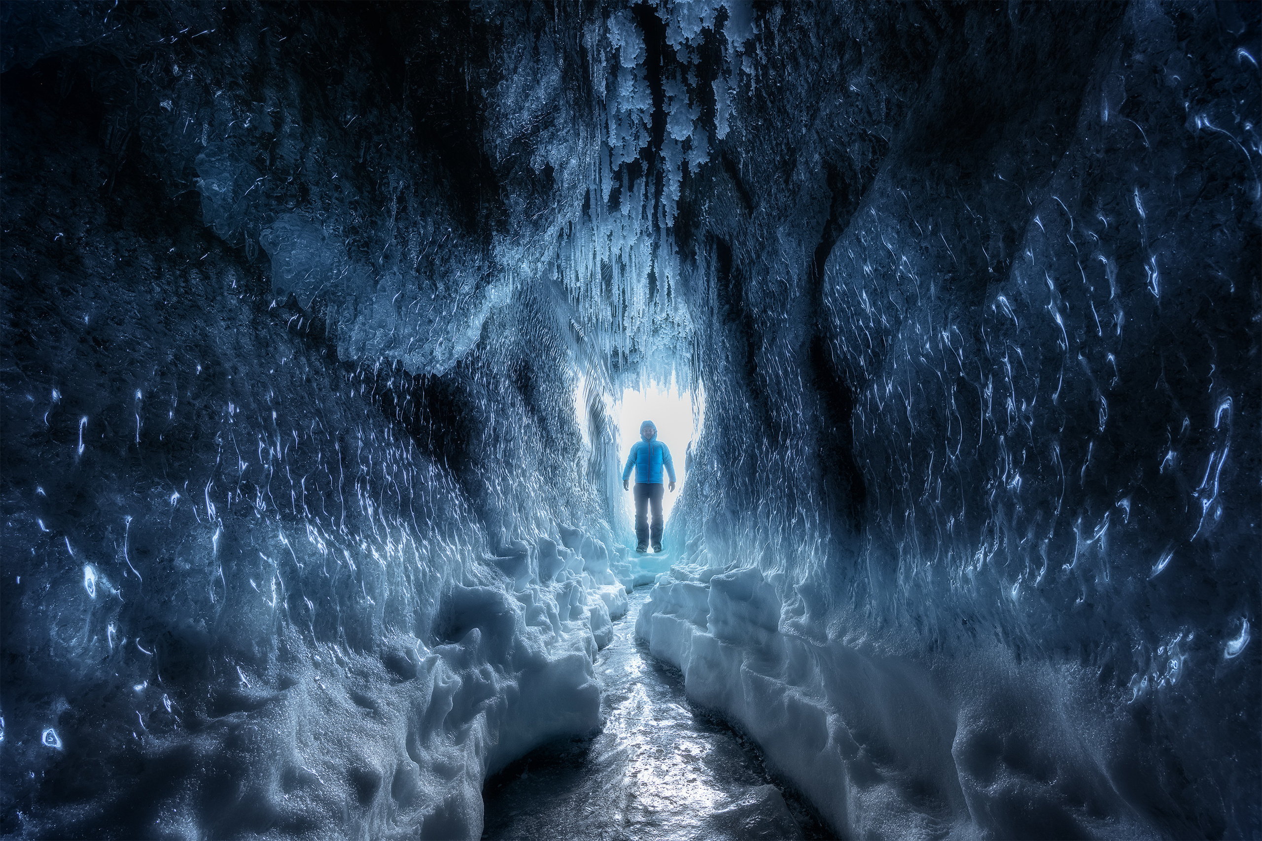 Пещеры на Байкале