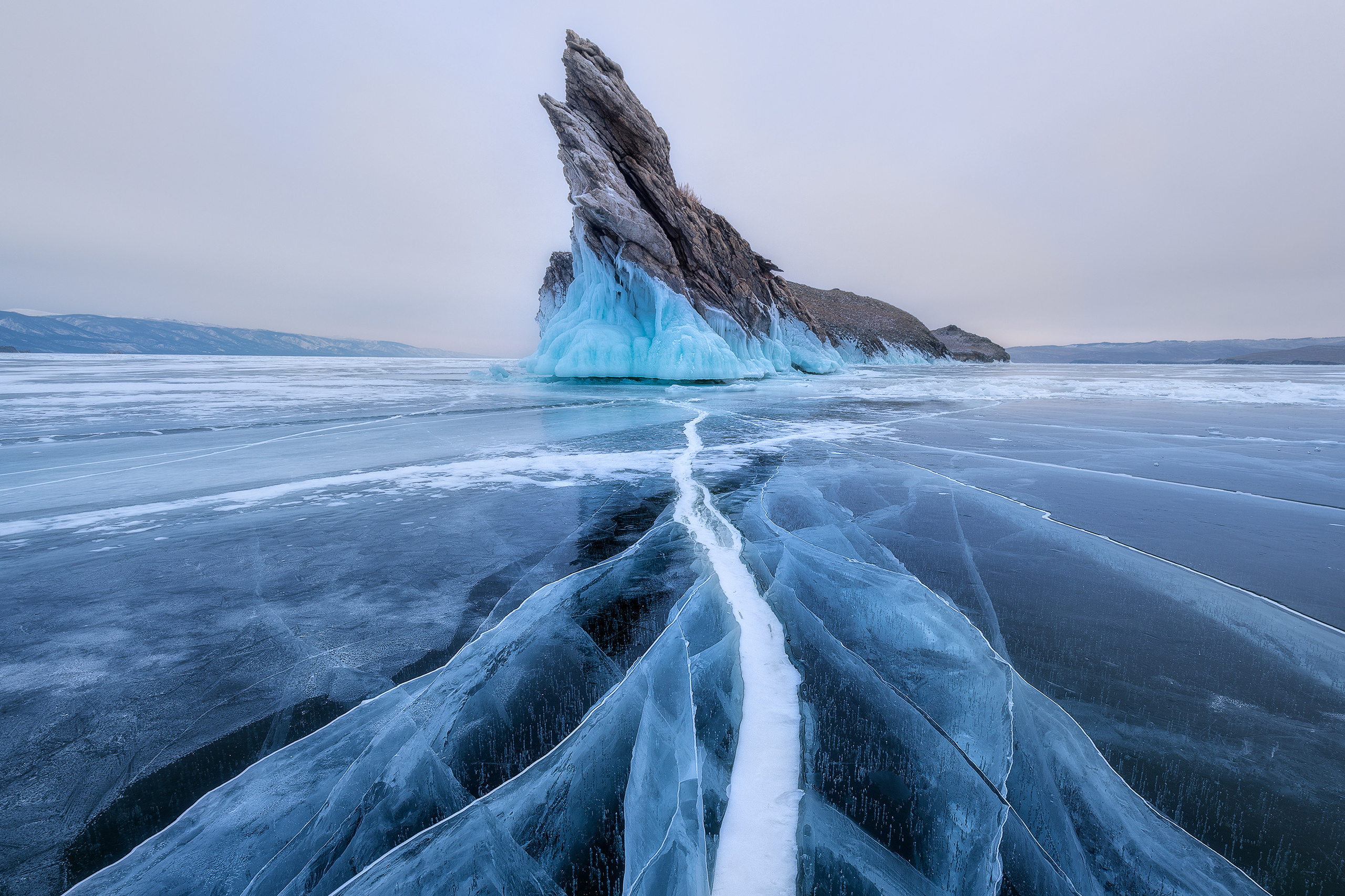 Острова Огой, лед Байкала