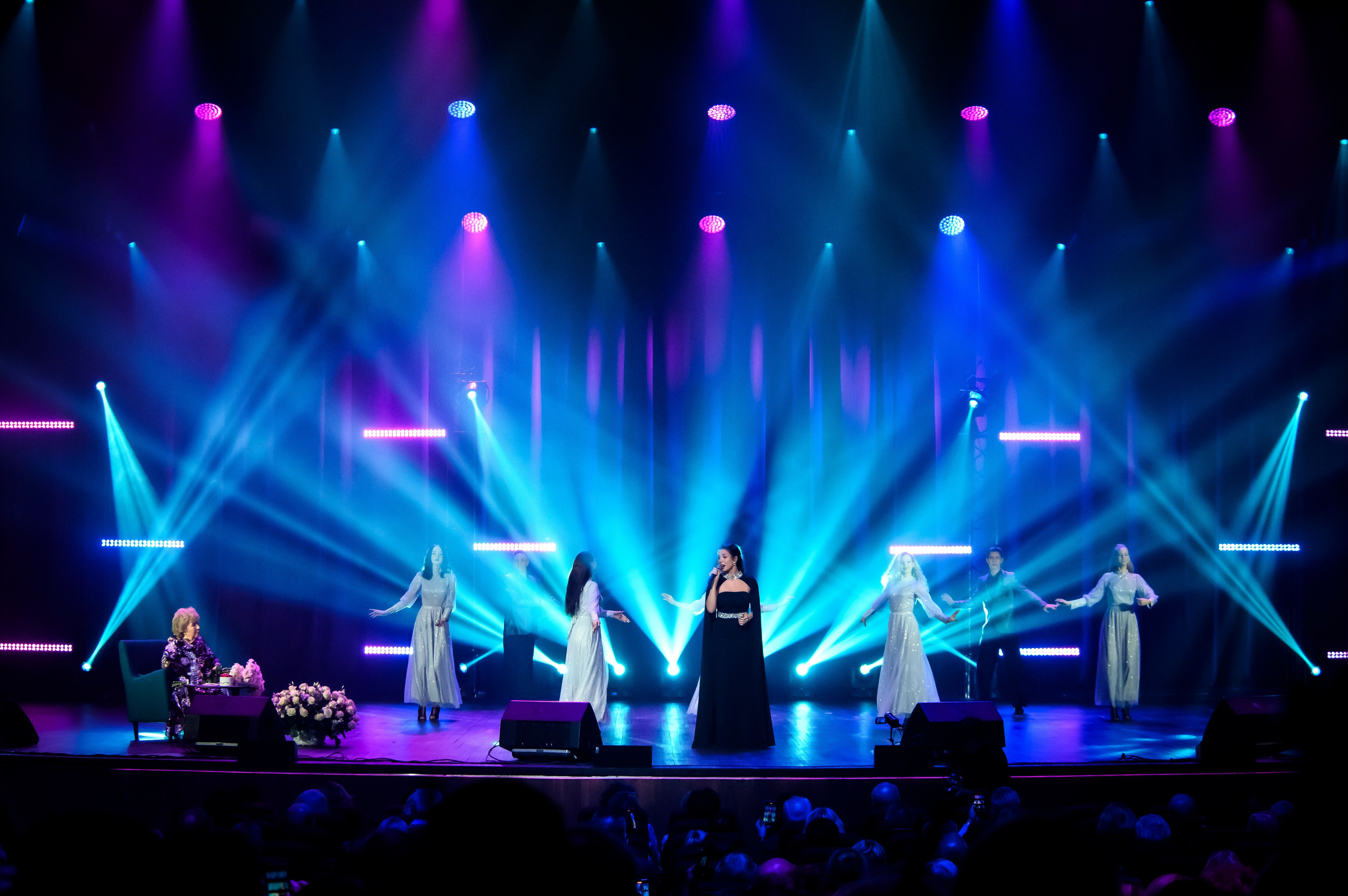 Лариса Рубальская — КЗ «Москва», Остров мечты. Бренд-фотограф для экспертов и блогеров в Москве Влада Горбовская