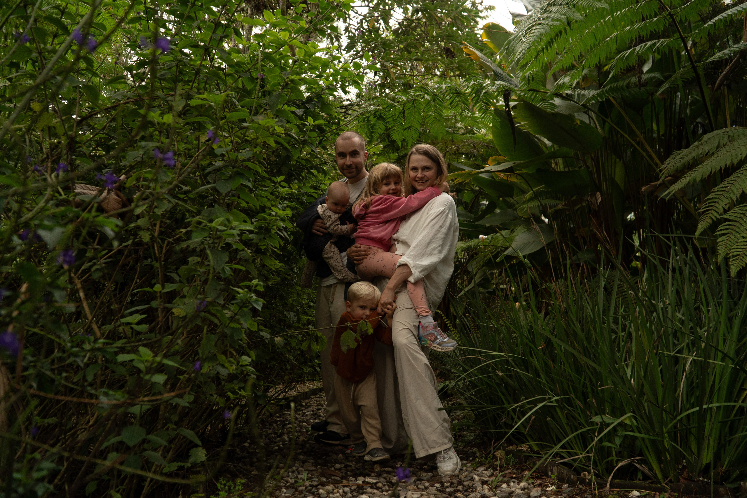 Olga and Family. Wedding Photographer in Barcelona and Medellin