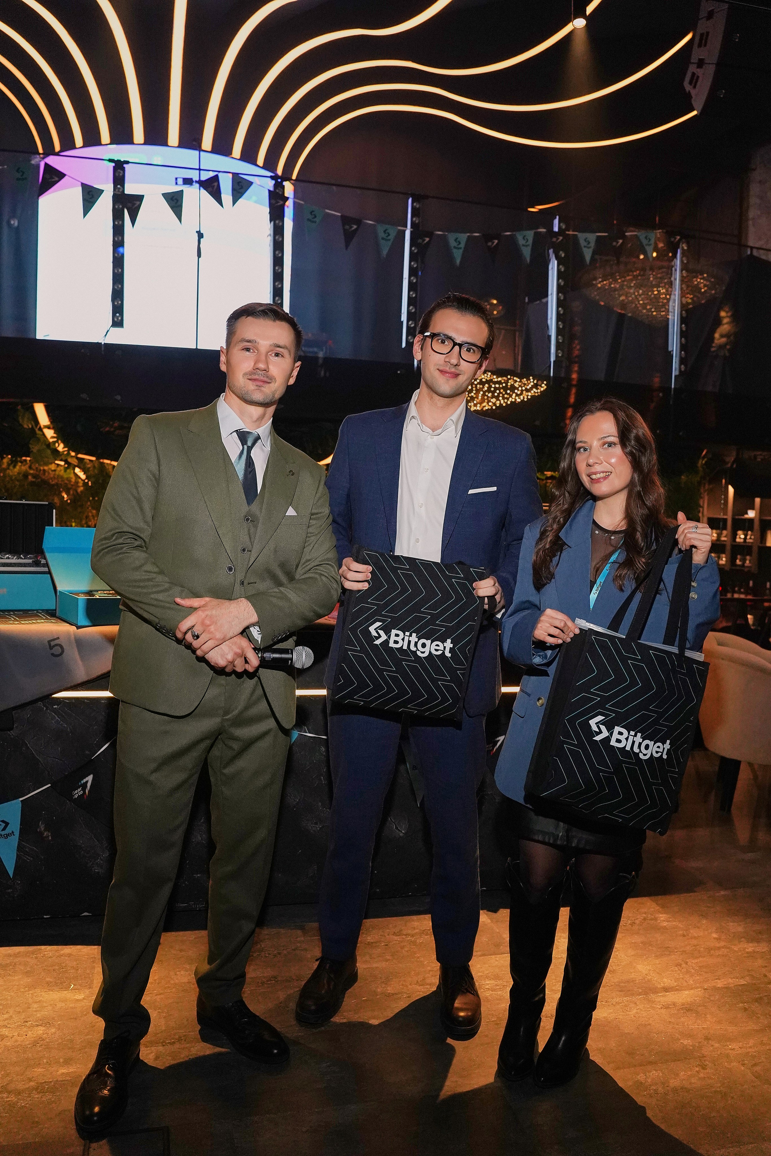 Bitget. Фотограф