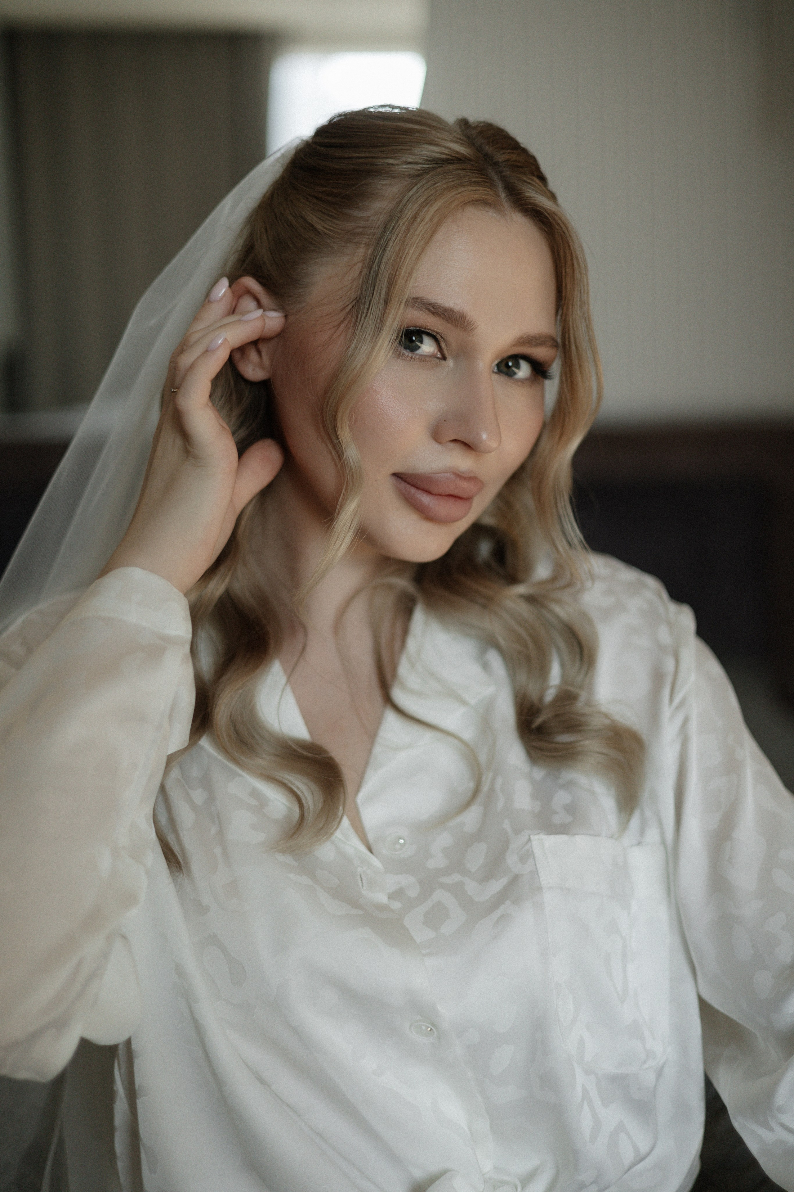 Арина и Дима. Сборы, роспись и прогулка. Свадебный и портретный фотограф в Москве Анастасия Масюк