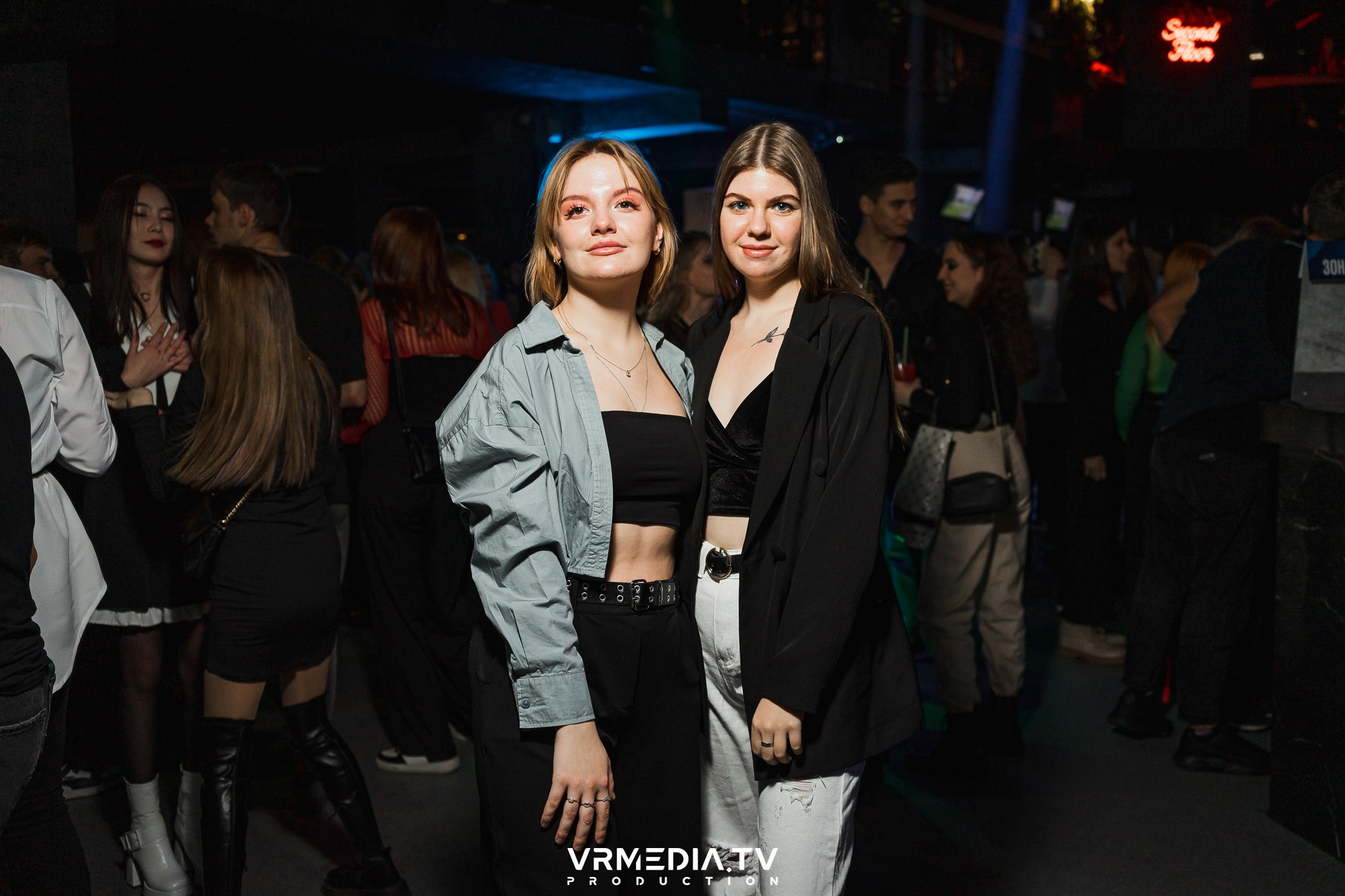 Halloween ARACHNOPHOBIA в баре «Друзья»