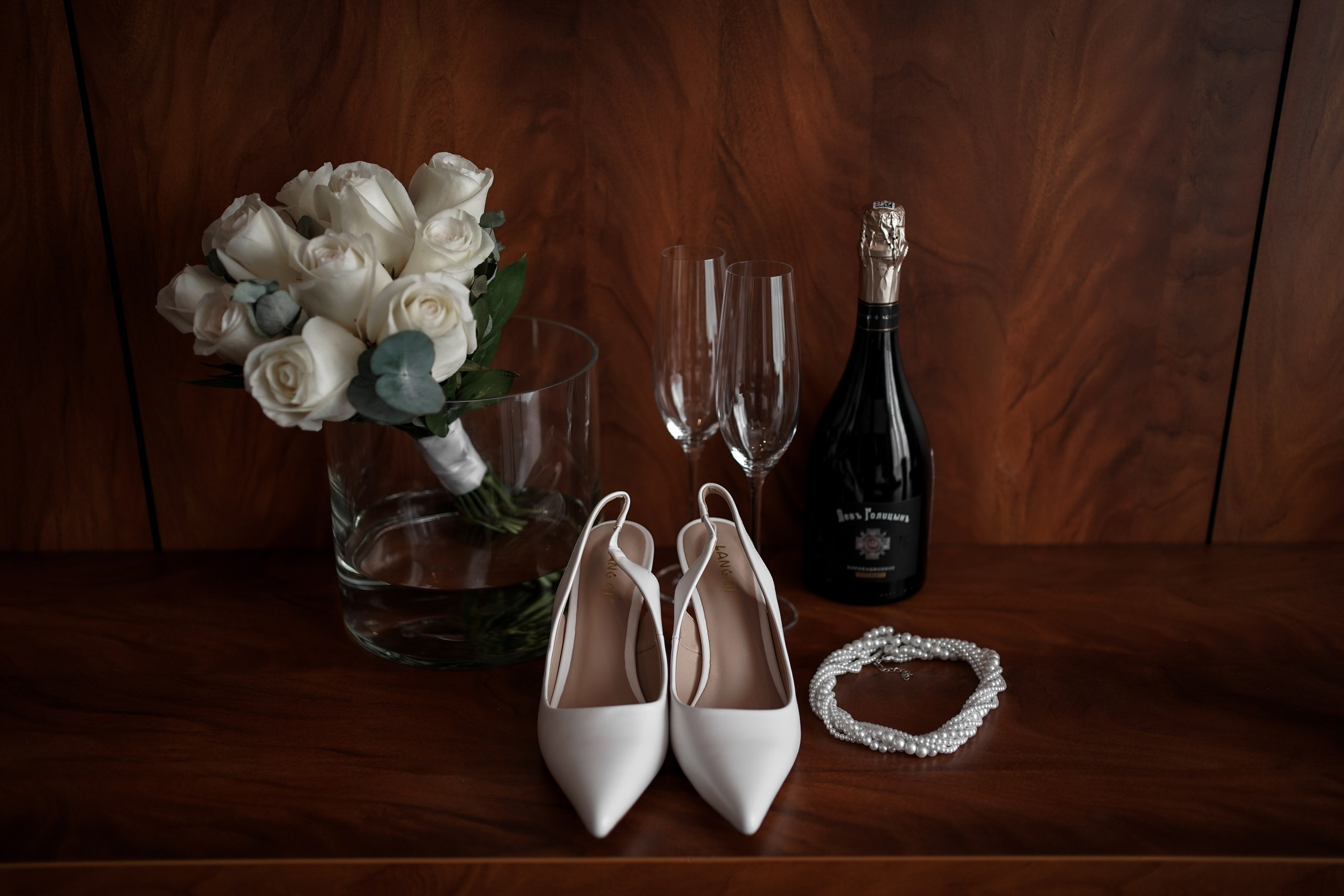 Виктория и Тарон в отеле Арка. Свадебный фотограф Ростов-на-Дону. Свадебный фотограф в Ростове-на-Дону. Таинство Крещения и Венчания, семейные фотосессии. Алёна Чёботова